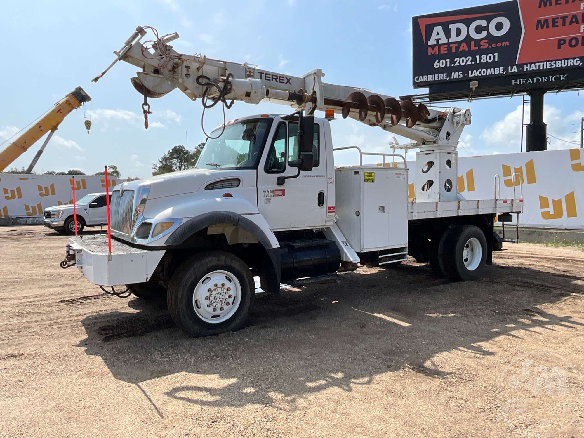 Photo of a 2005 International 7300