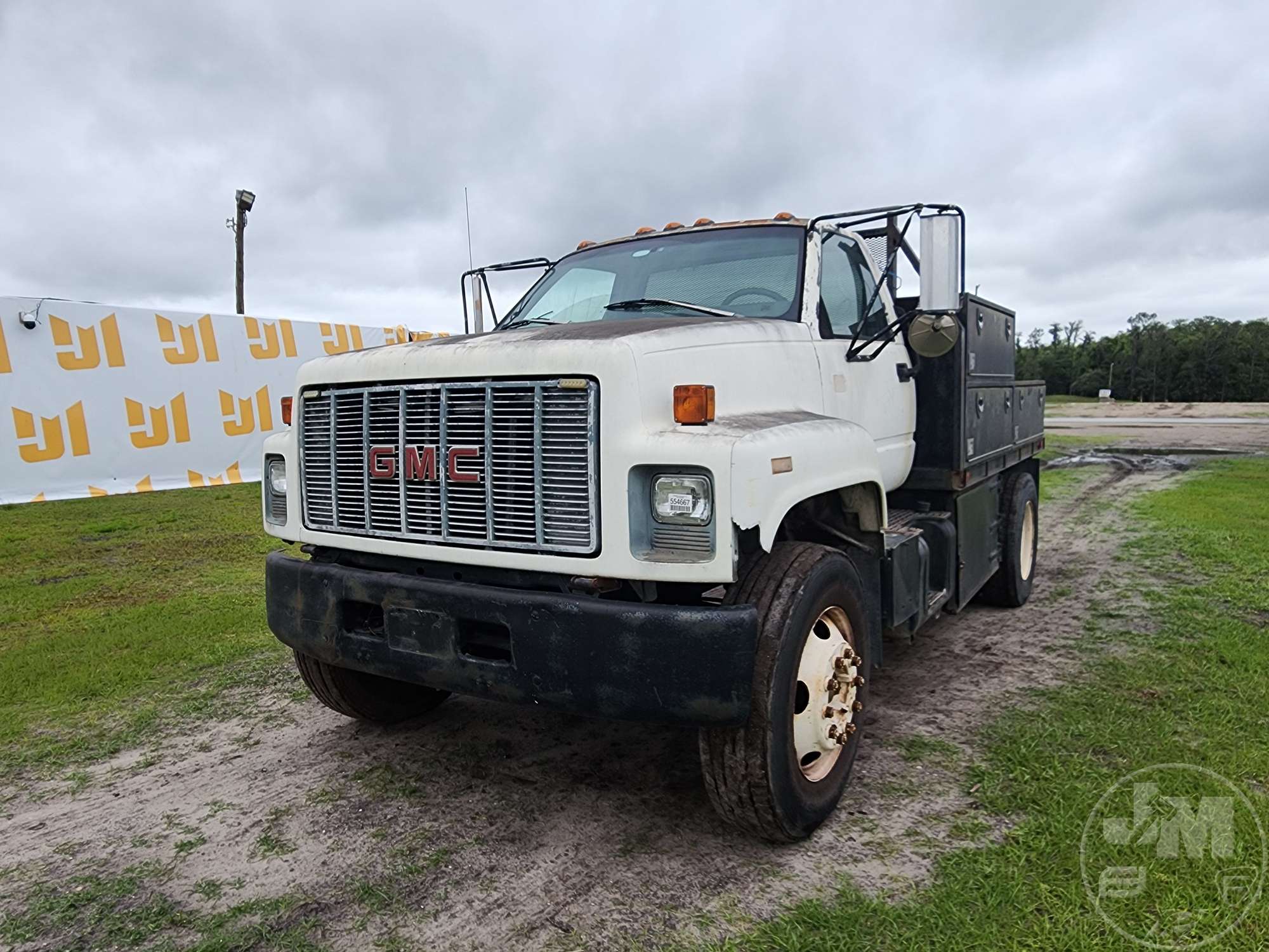 Photo of a 1995 GMC C6500