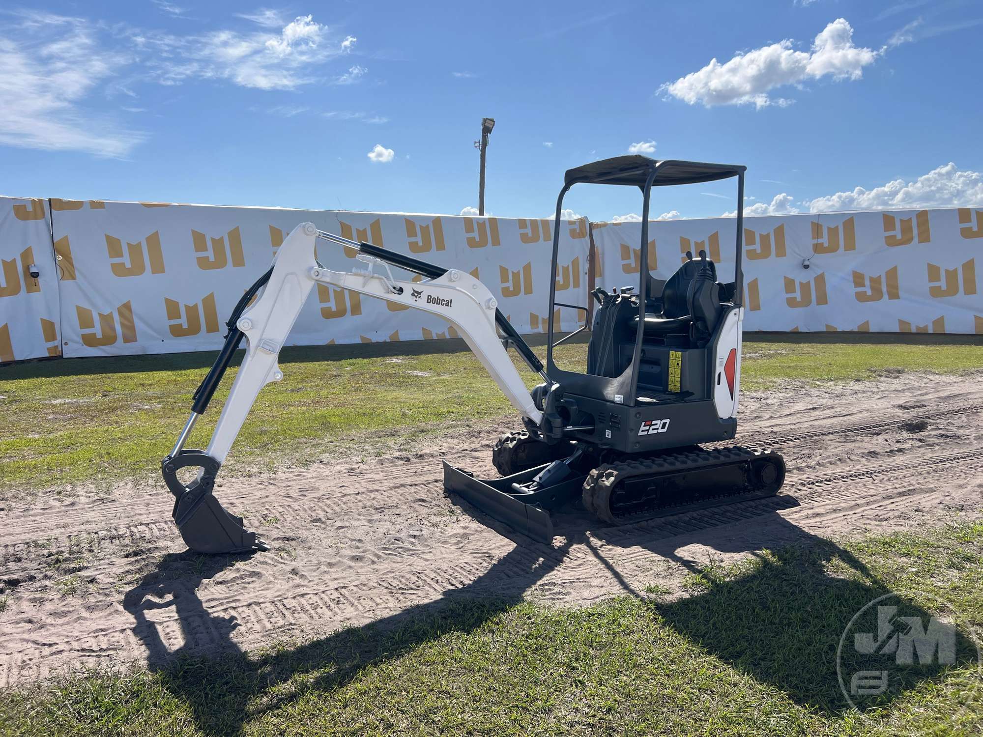 Photo of a 2016 Bobcat E20