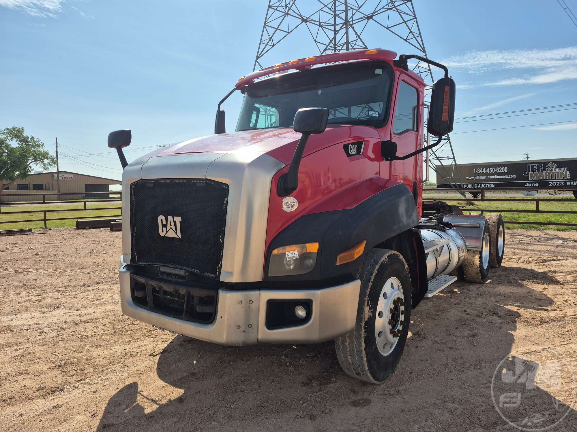 Photo of a 2014 Caterpillar CT660S
