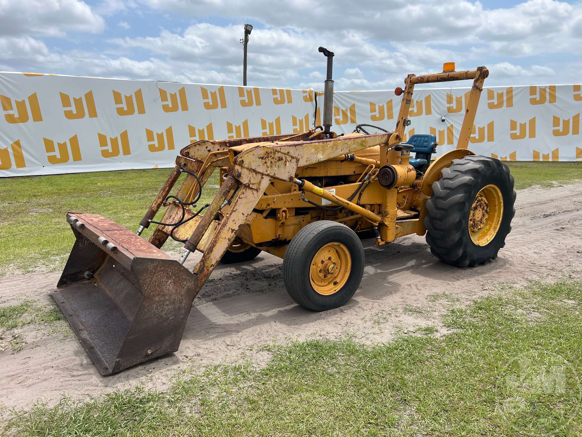 Photo of a  Ford C5011F