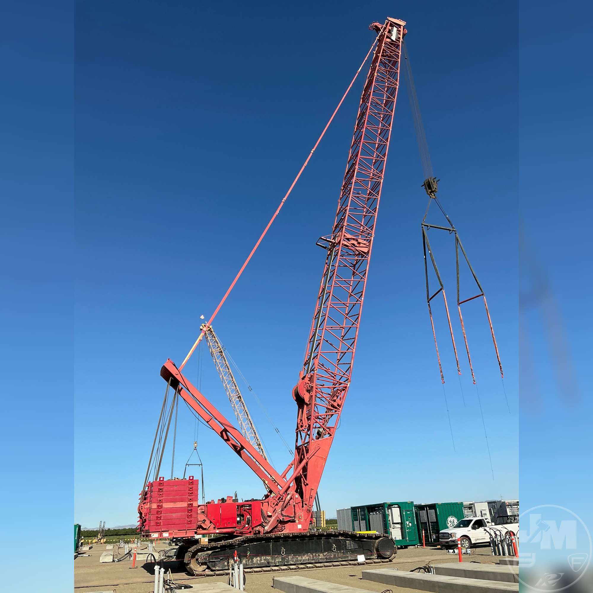 Photo of a 2008 Manitowoc 16000 SERIES 12