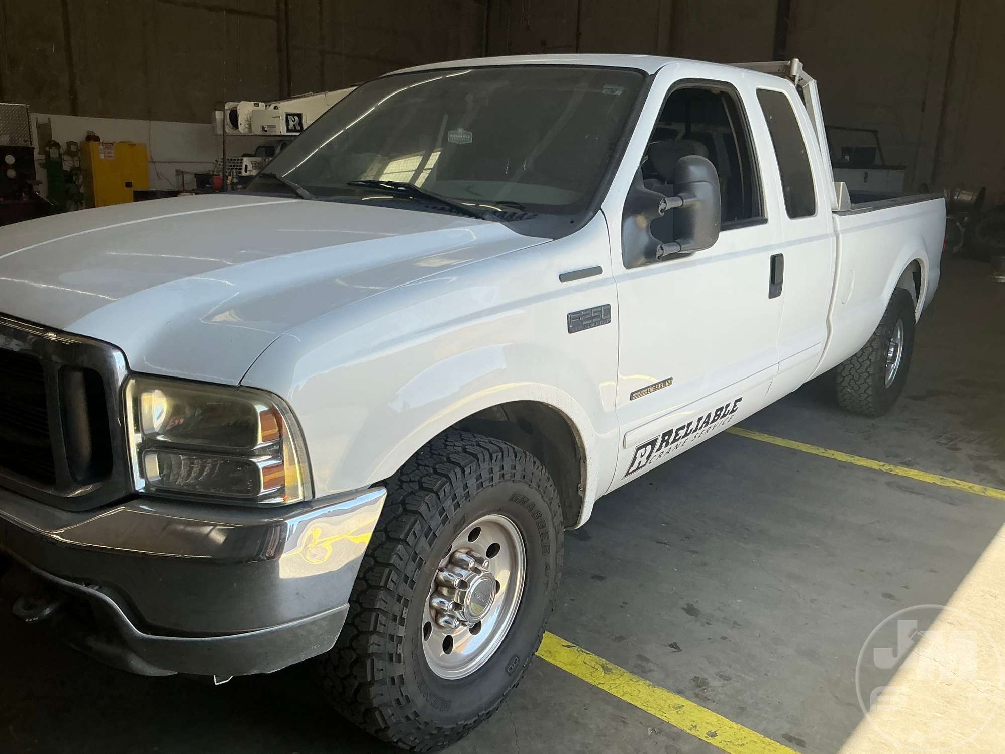 Photo of a 2001 Ford F-250