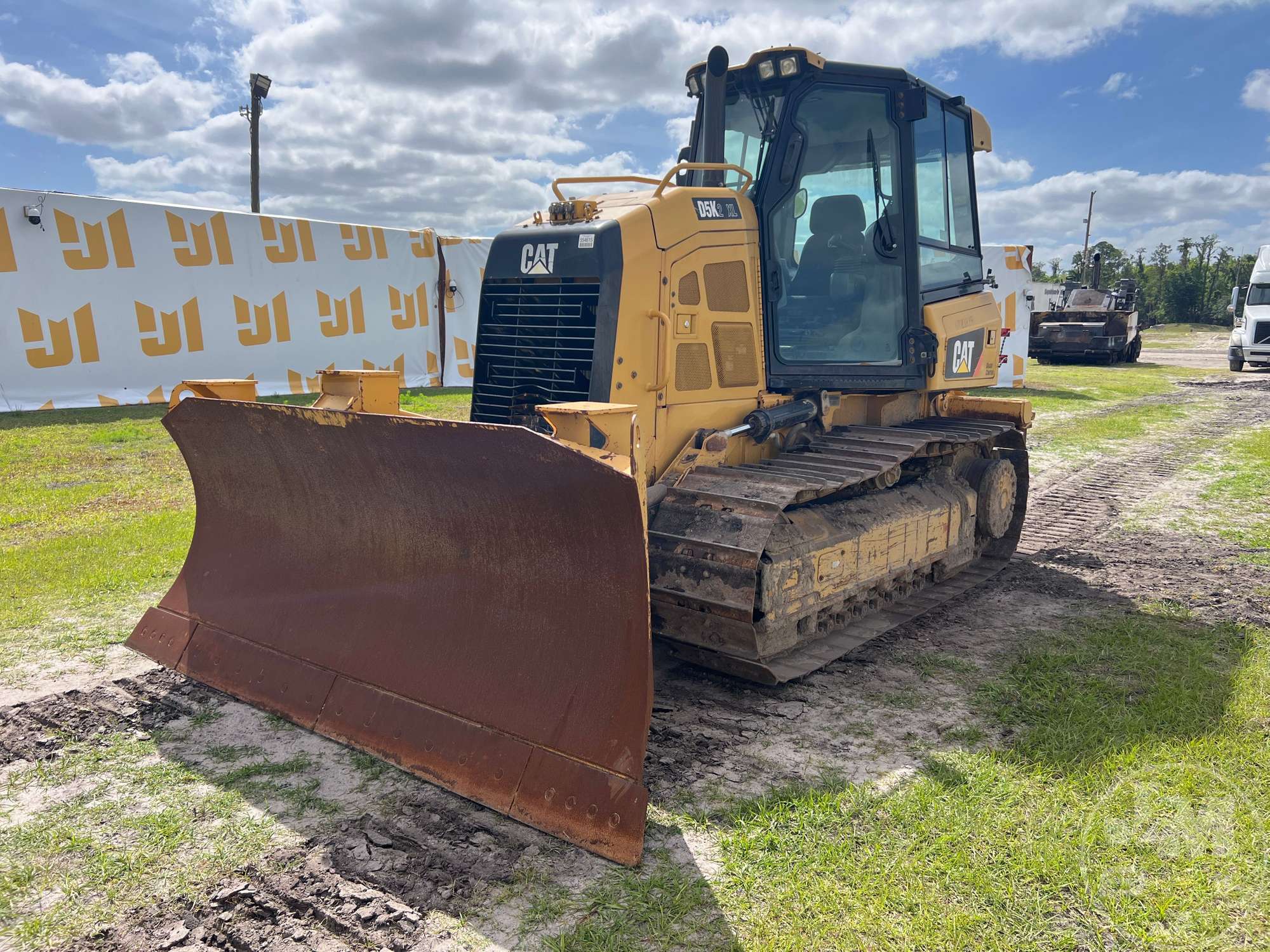 Photo of a 2016 Caterpillar D5K2 XL