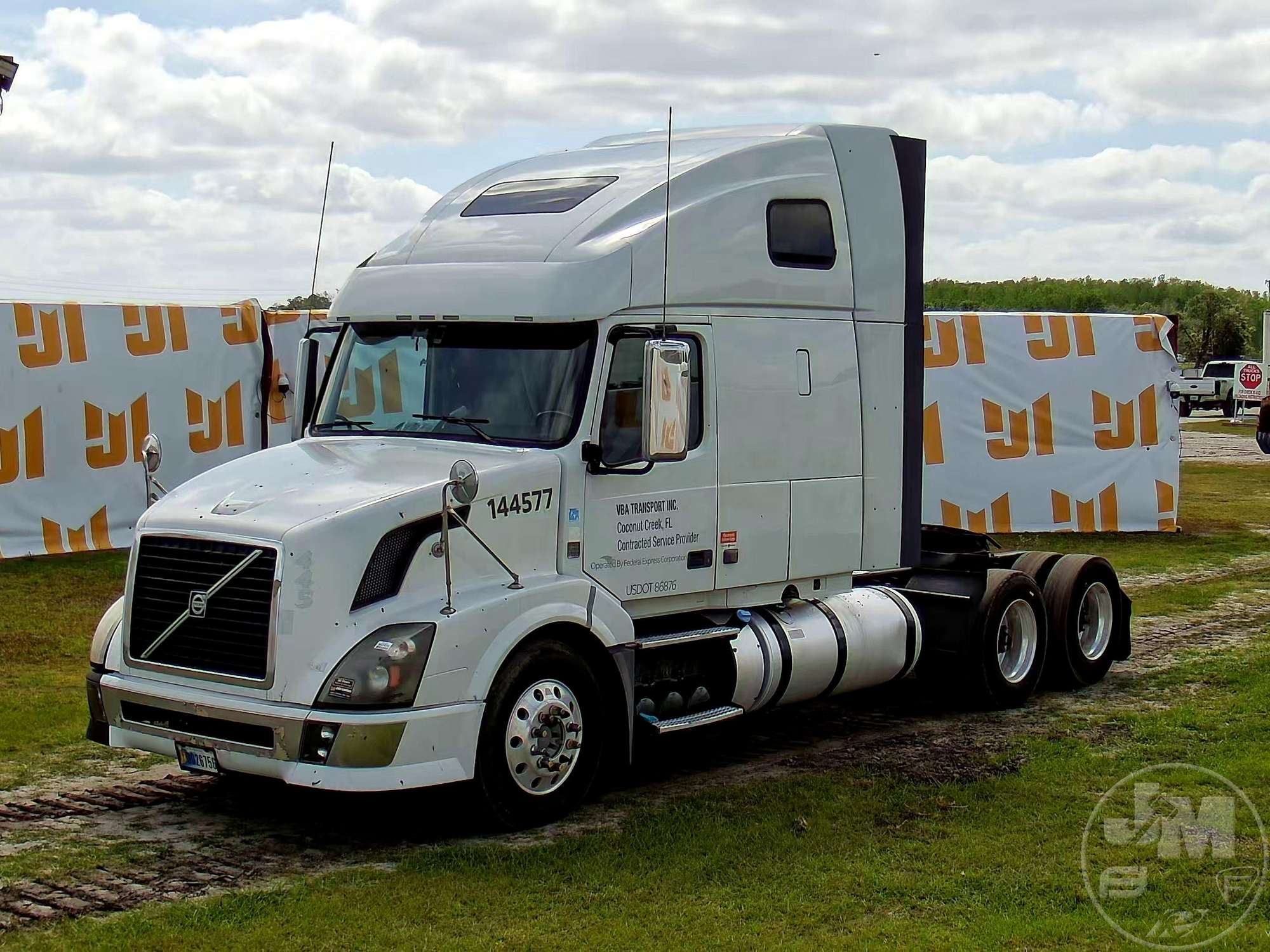 Photo of a 2012 Volvo VNL