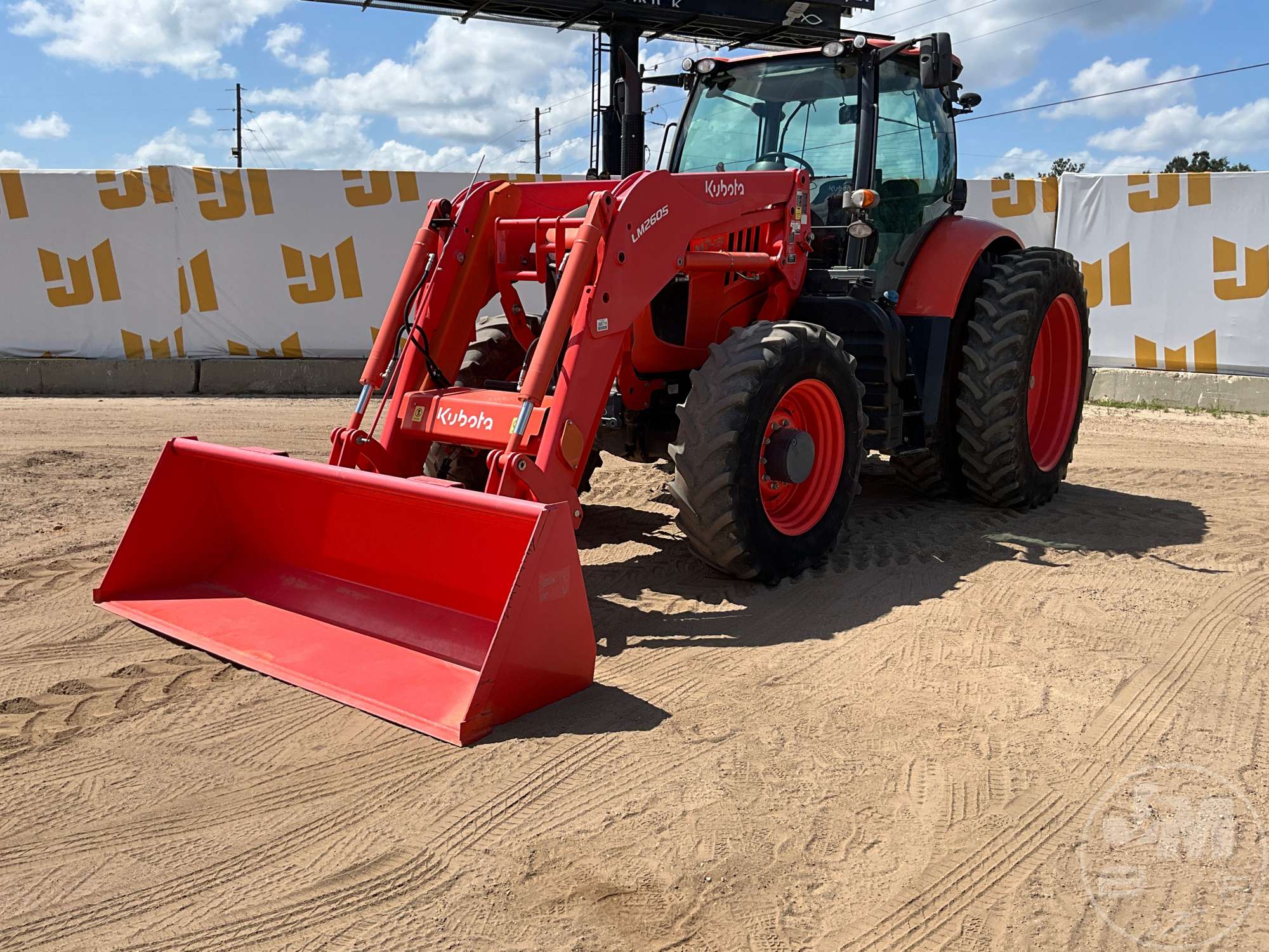 Photo of a 2018 Kubota M7-131 PREMIUM KVT