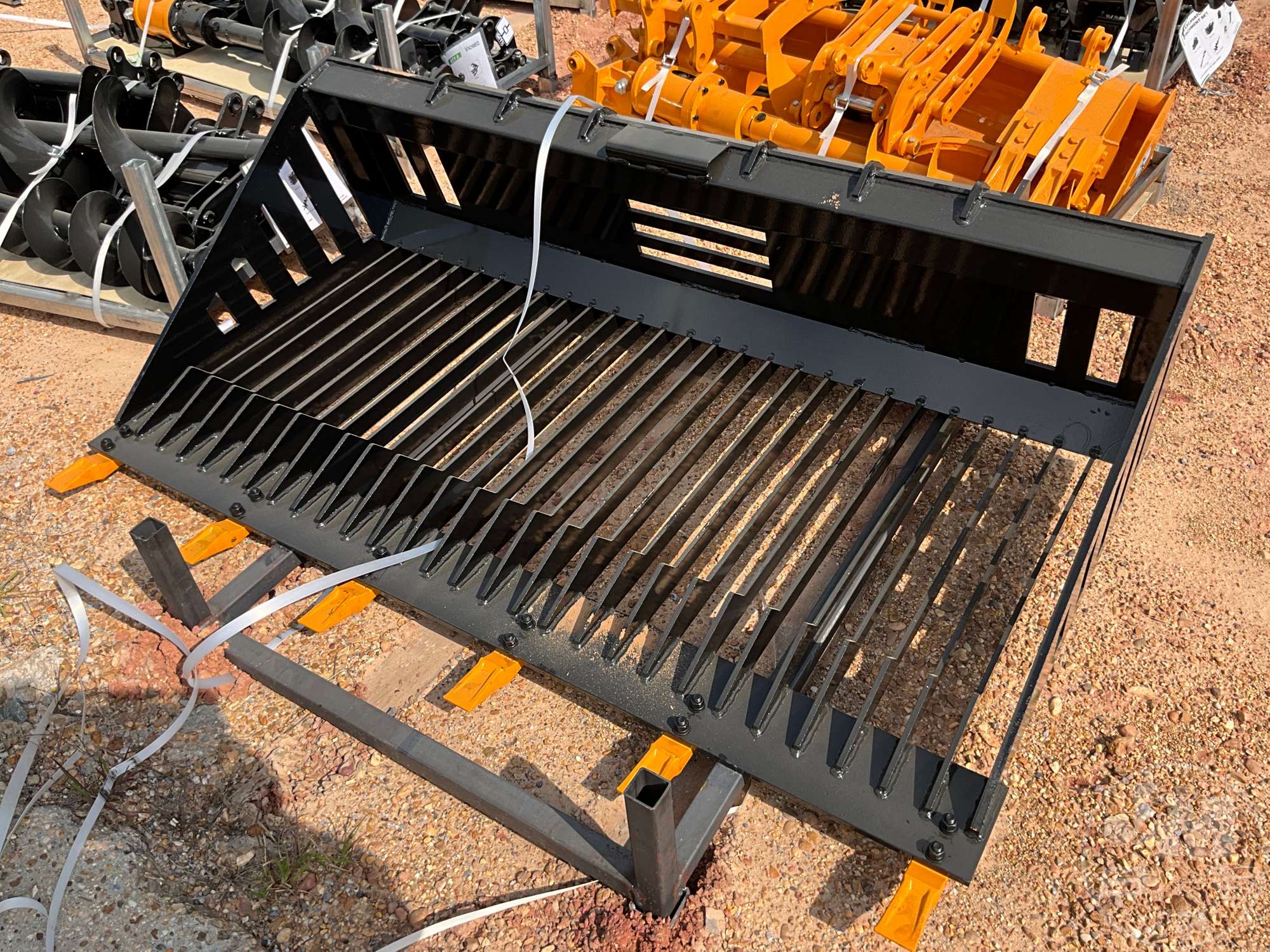 Photo of a 2026 GIYI RB66