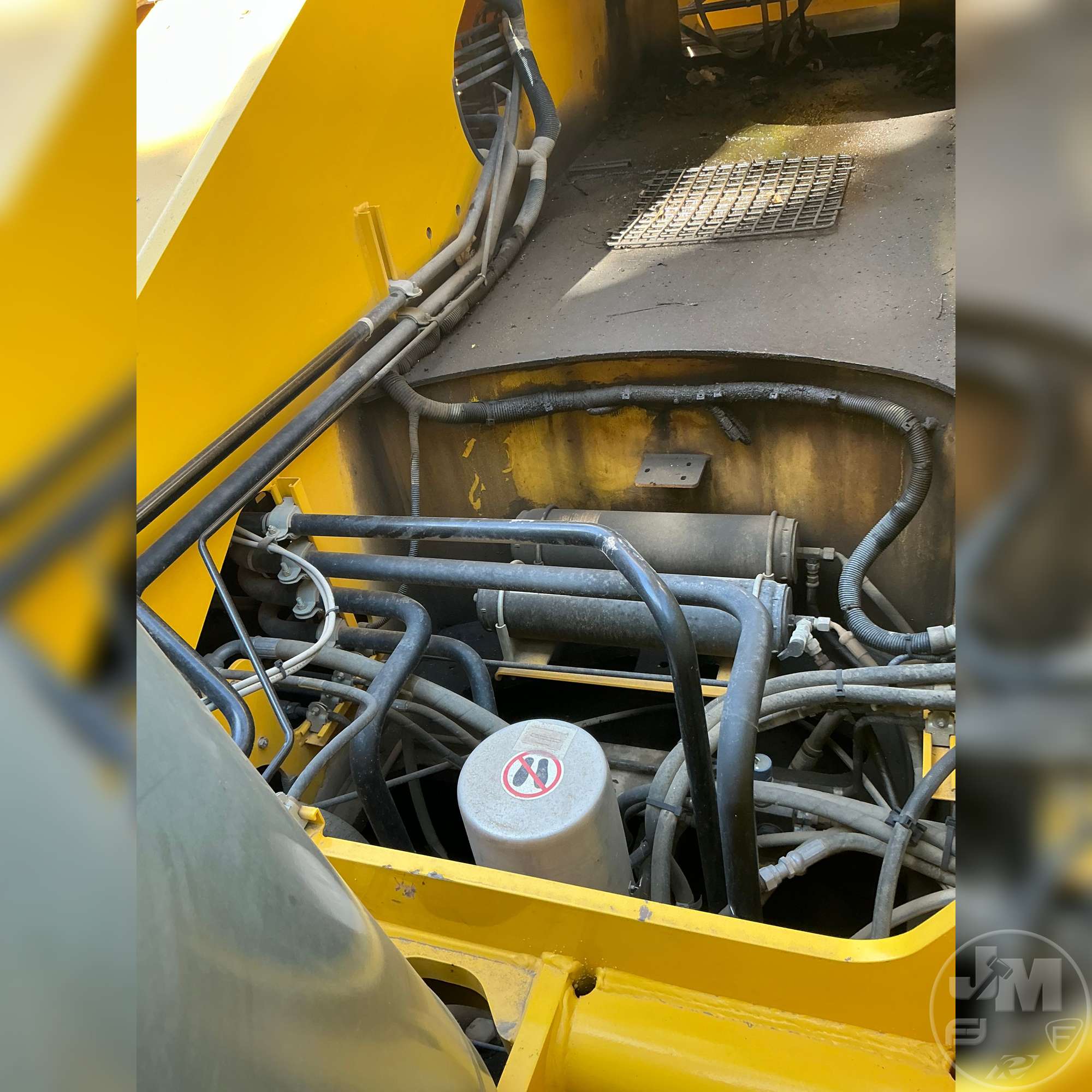 2017 Grove GRT8090