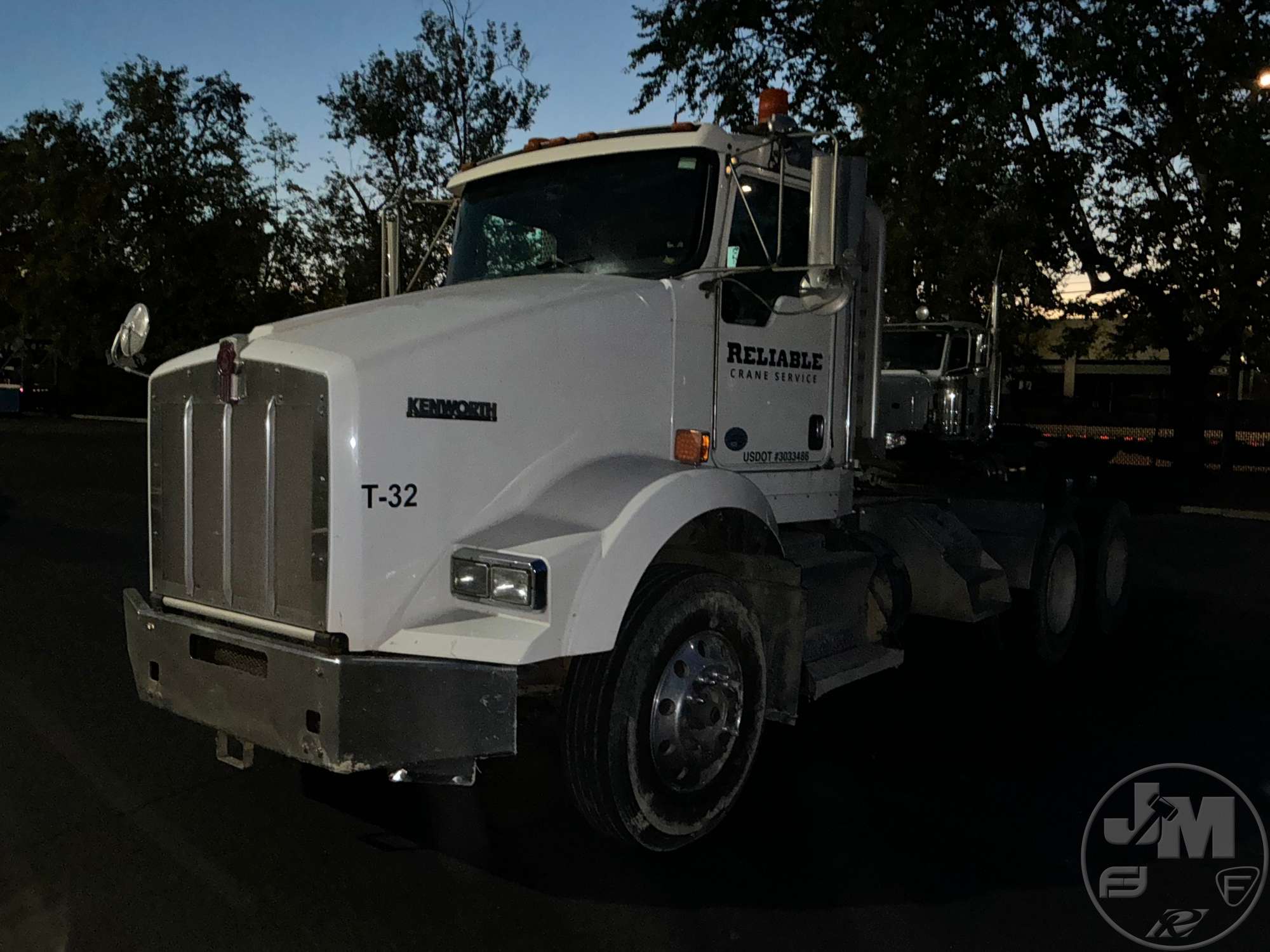 Photo of a 2012 Kenworth T800