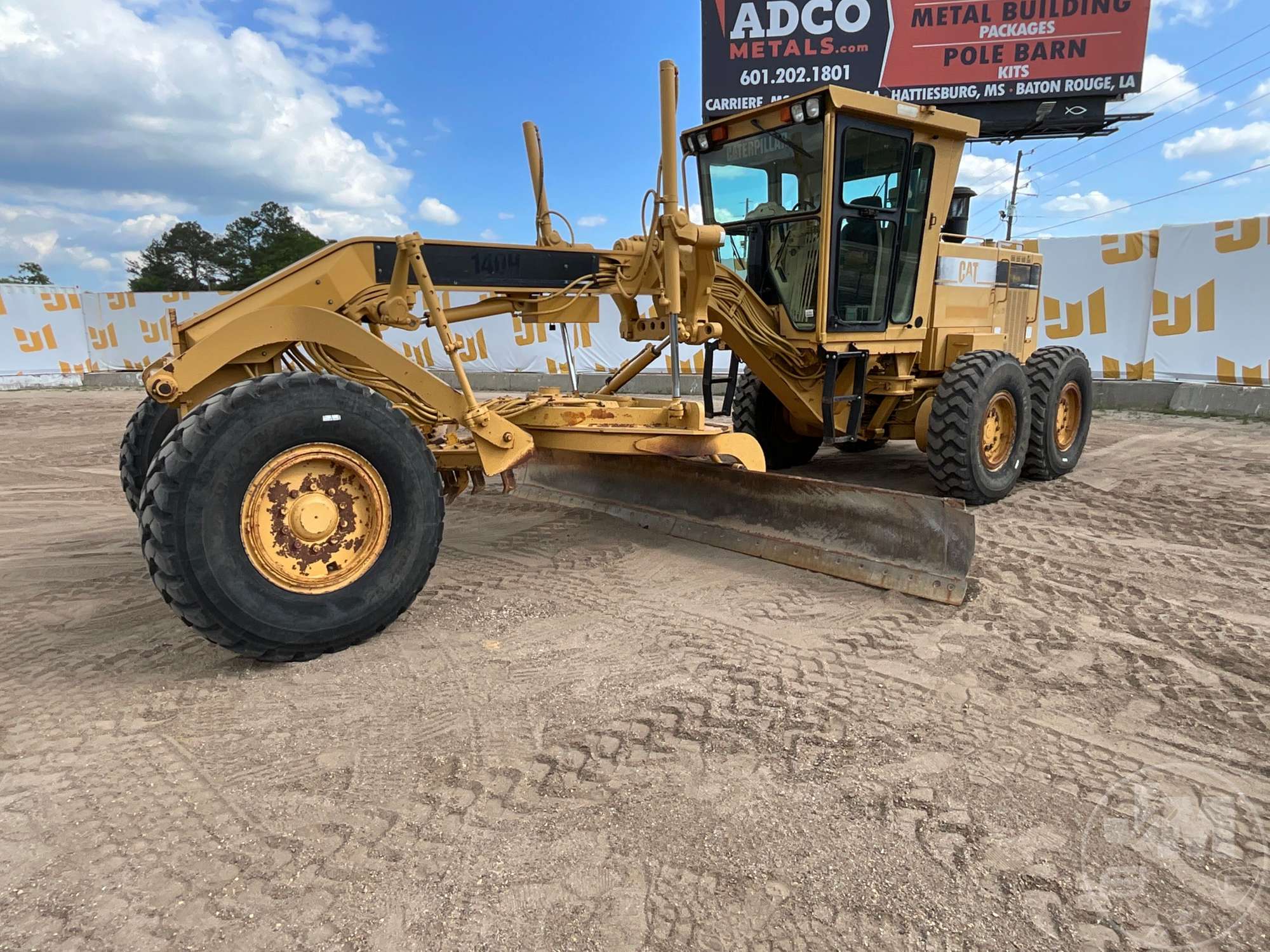 Photo of a 2000 Caterpillar 140H