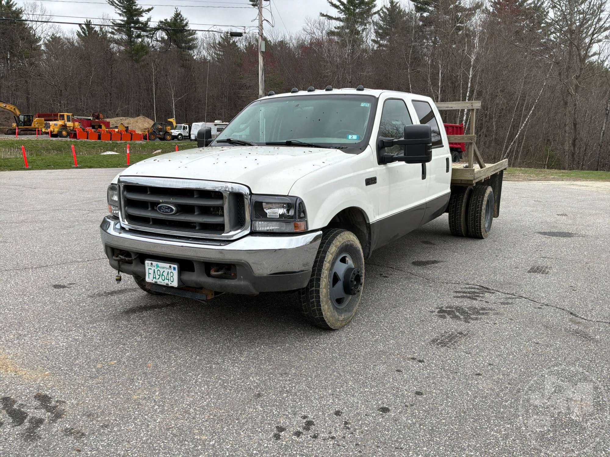Photo of a 2004 Ford F-350