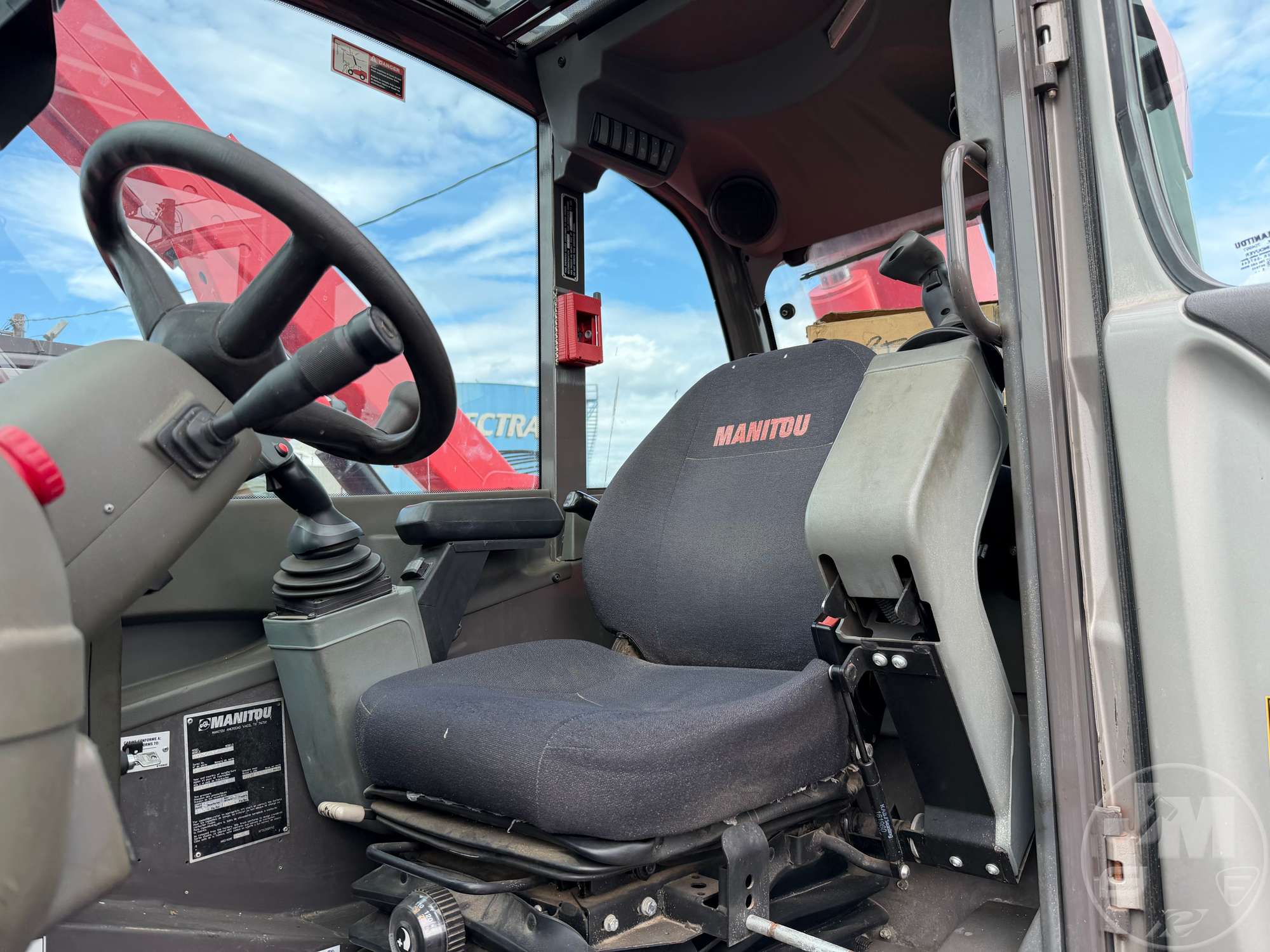 2016 Manitou MRT2540-T4