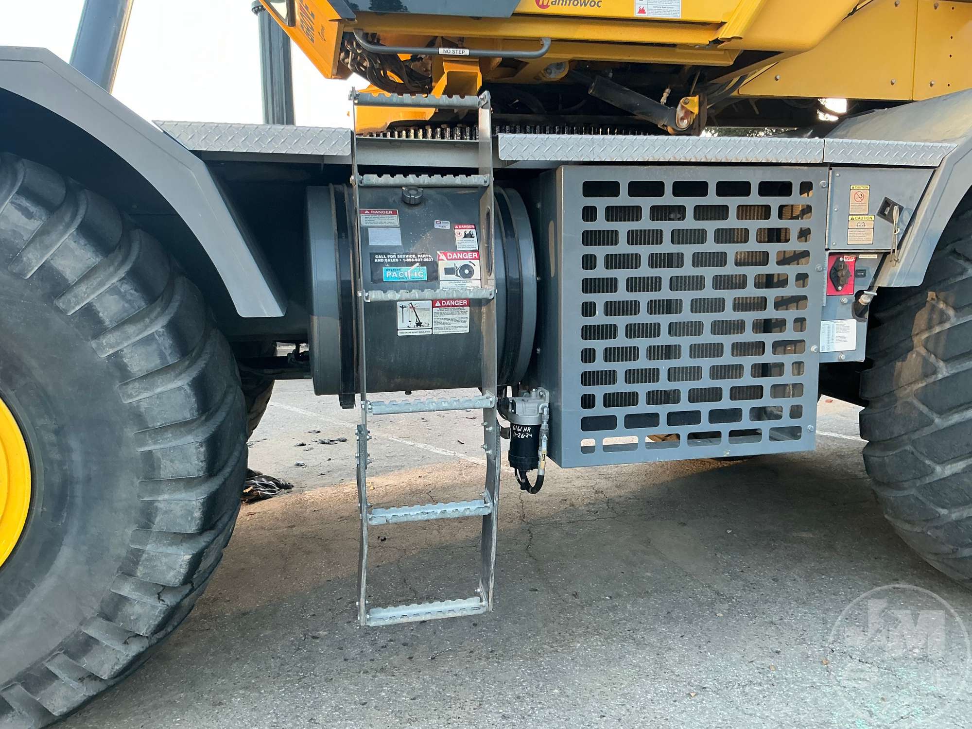 2016 Grove RT890E