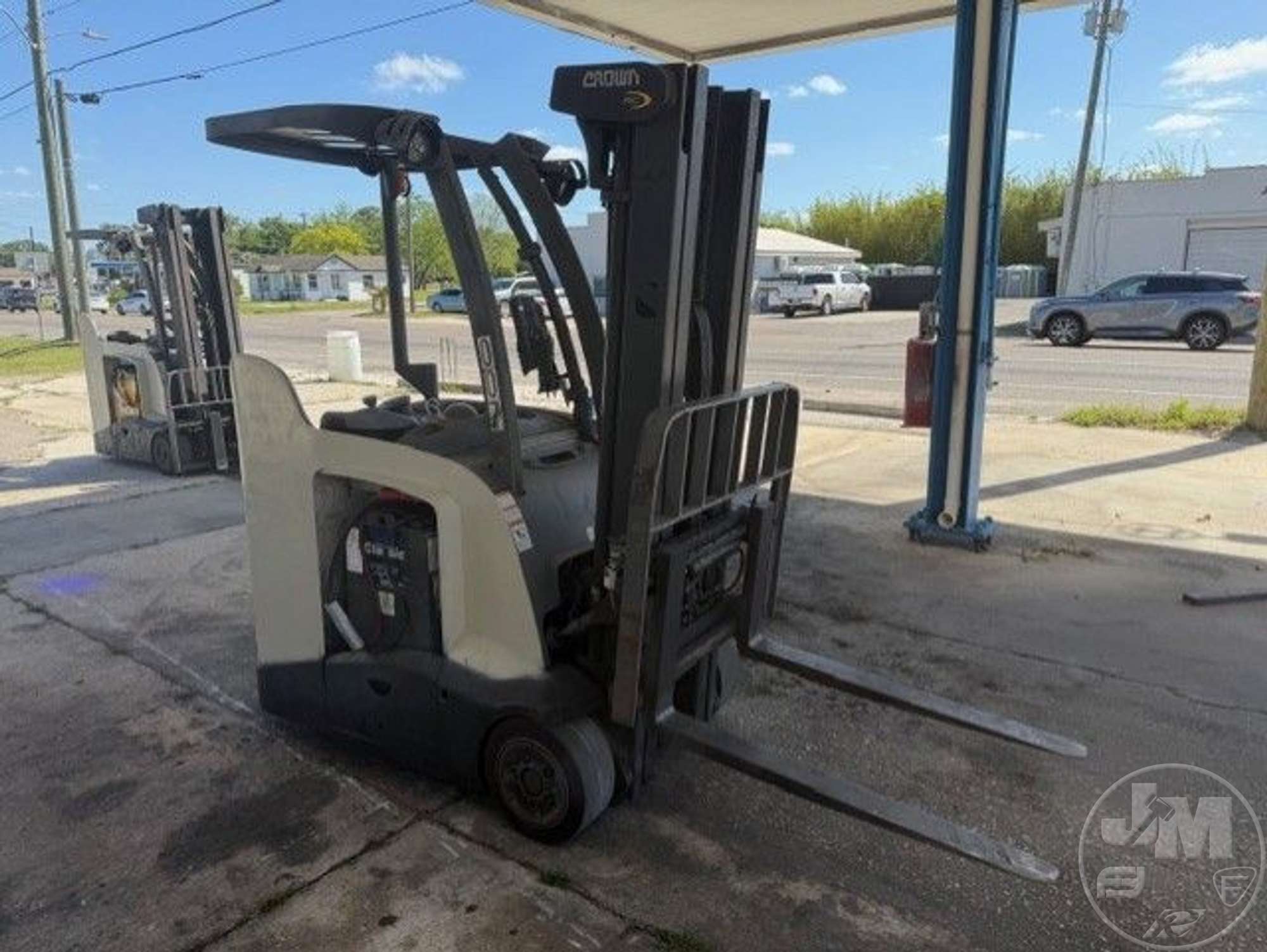 Photo of a 2018 Crown 5500 SERIES