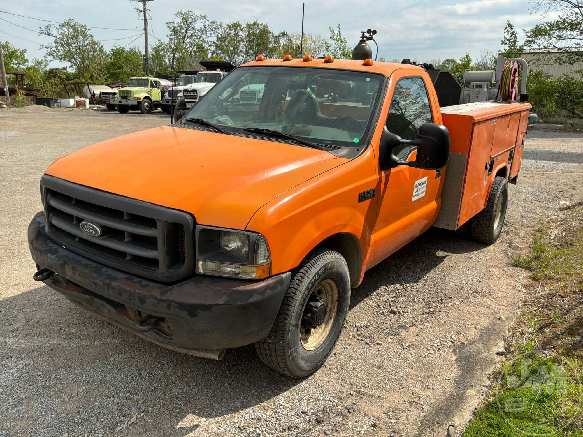 Photo of a 2003 Ford F350 XL