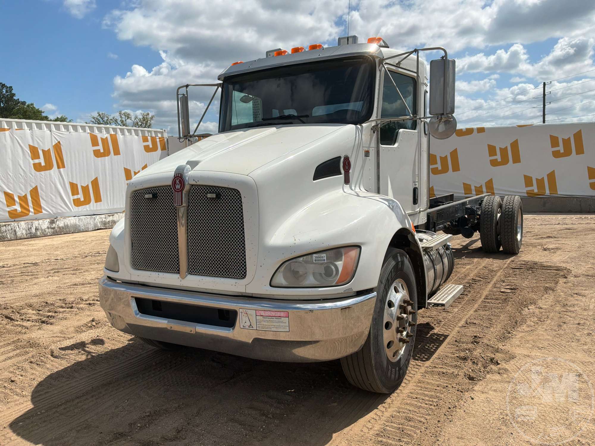 Photo of a 2019 Kenworth T3 SERIES