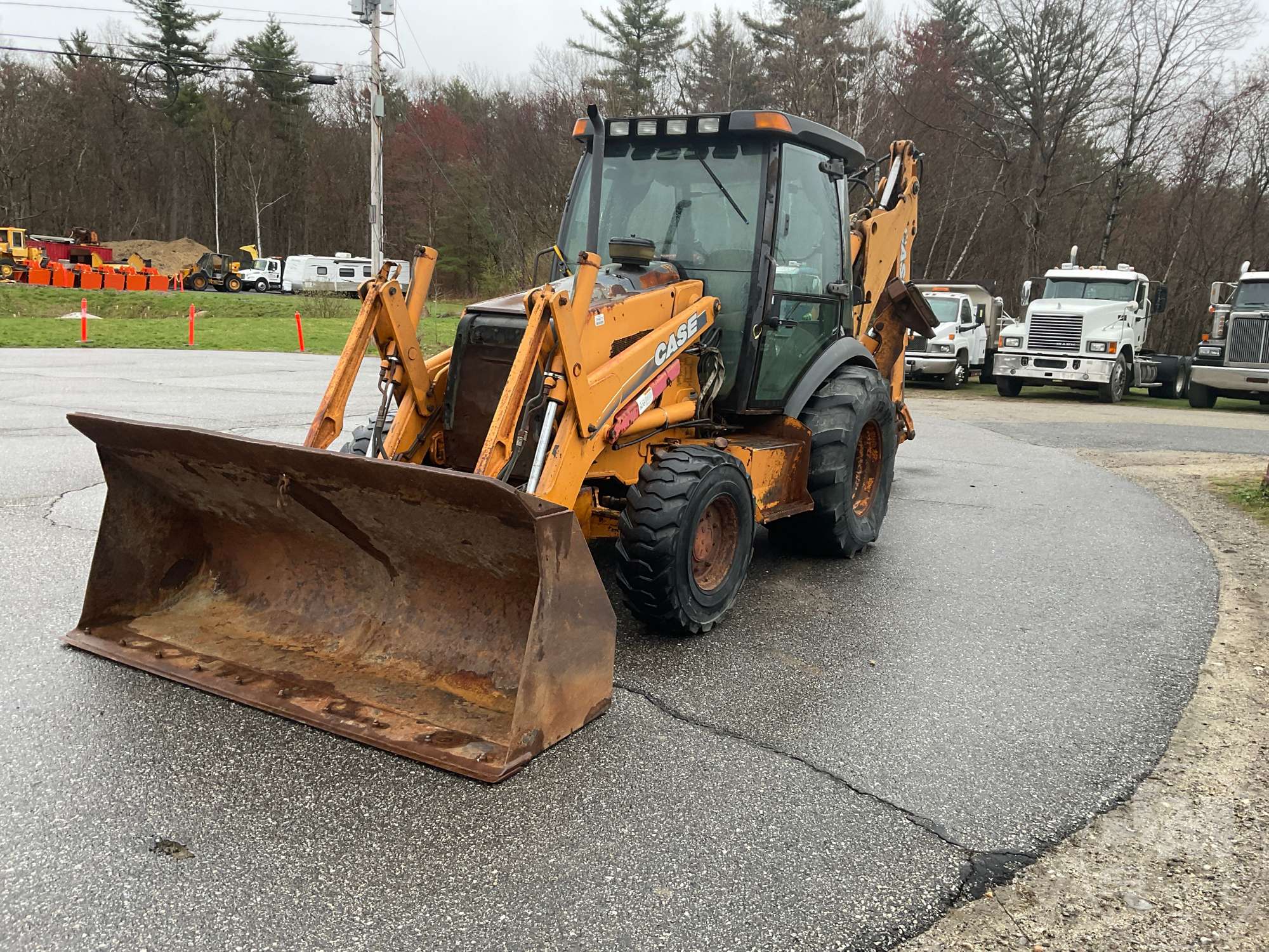 Photo of a 2001 Case 590 Super M