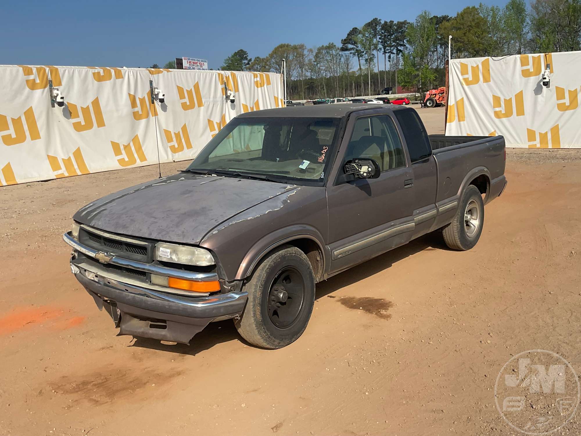 Photo of a 2000 Chevrolet S-10