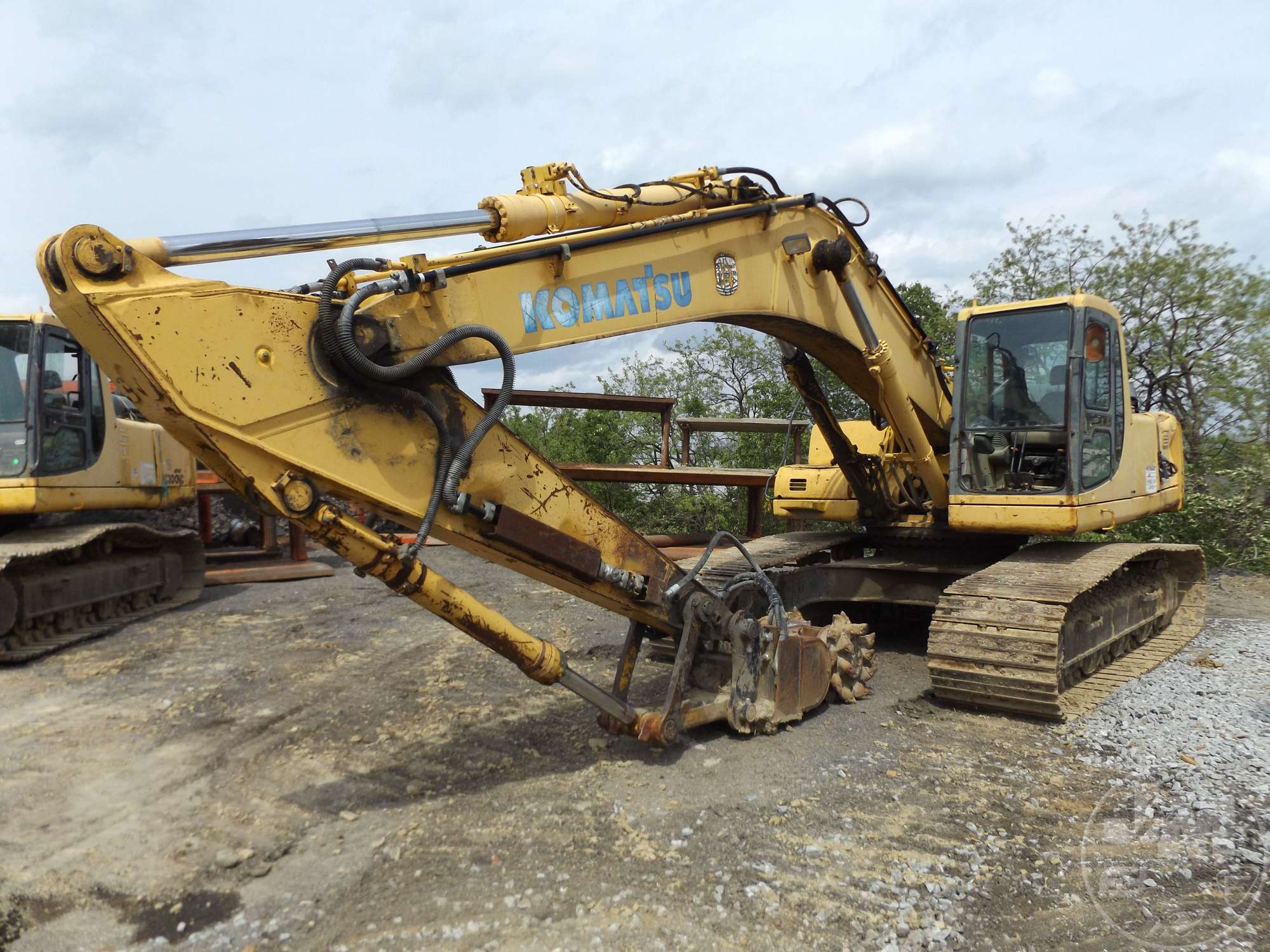 Photo of a  Komatsu PC300LC-6