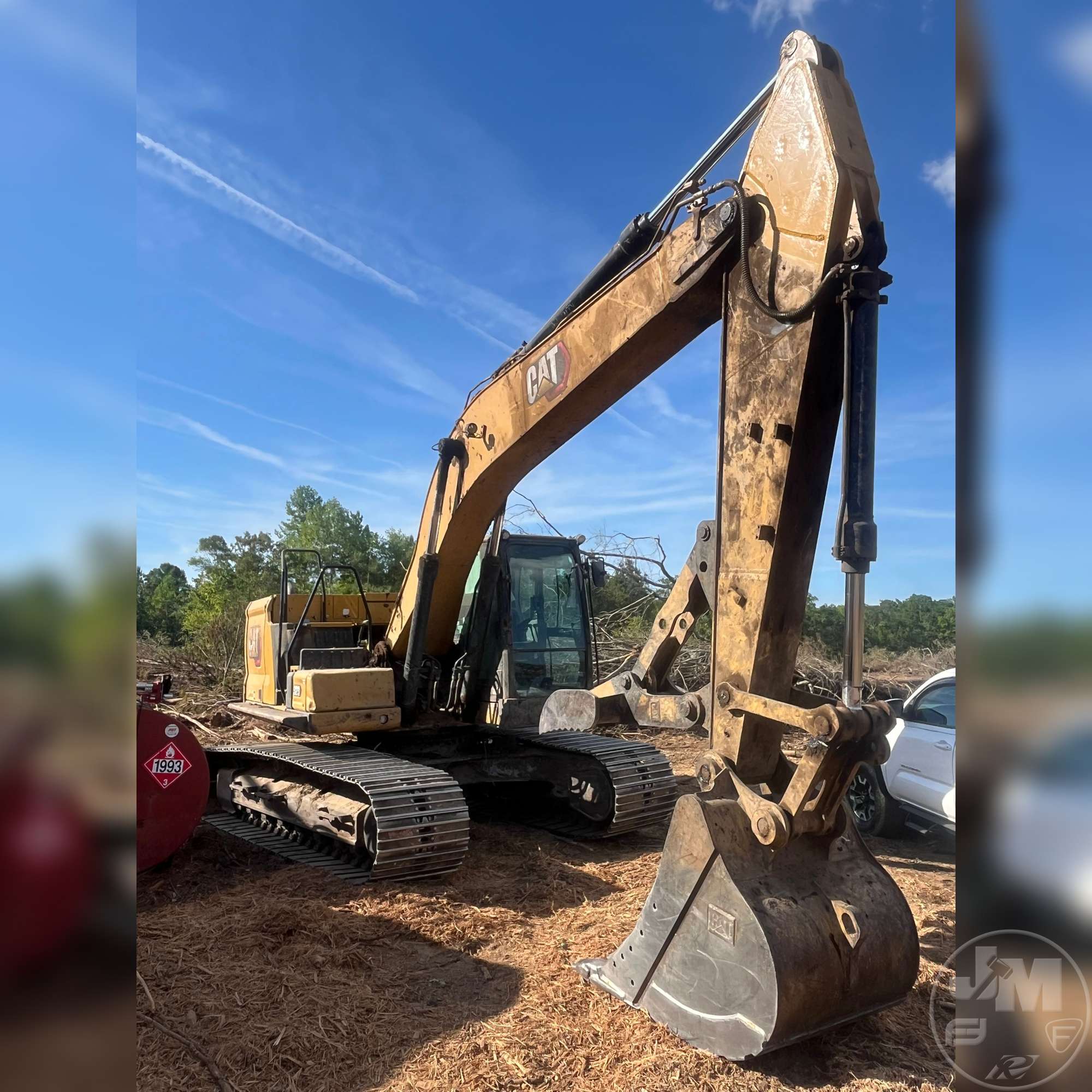Photo of a 2022 Caterpillar 323
