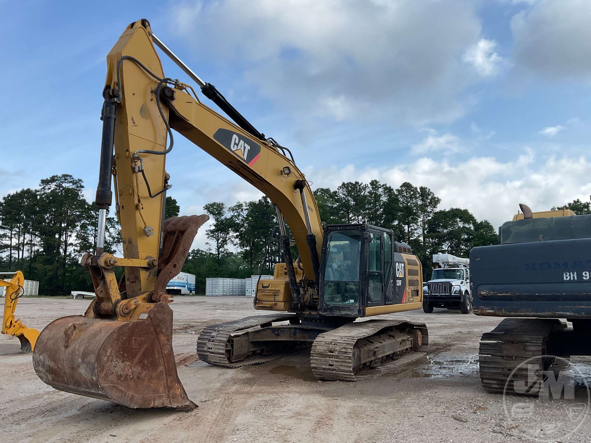Photo of a 2017 Caterpillar 326F L