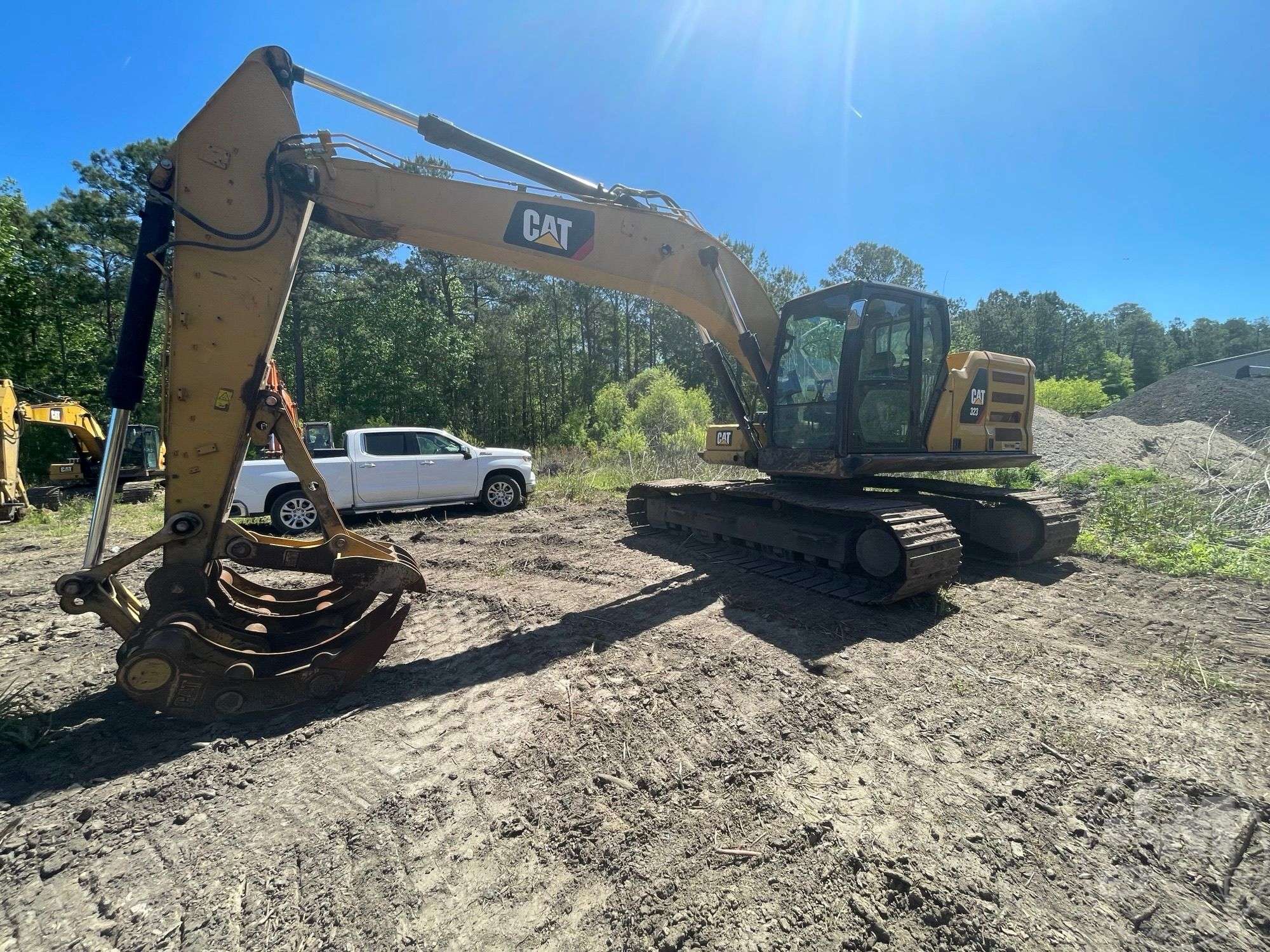 Photo of a 2019 Caterpillar 323