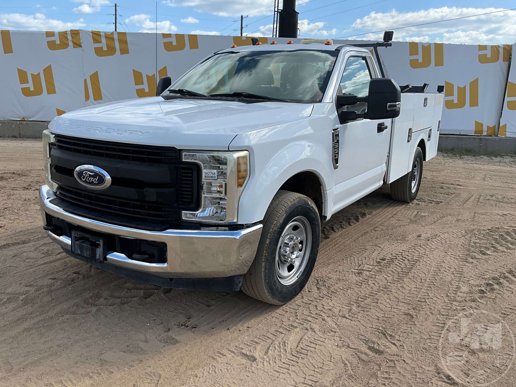 Photo of a 2018 Ford F-350 XL