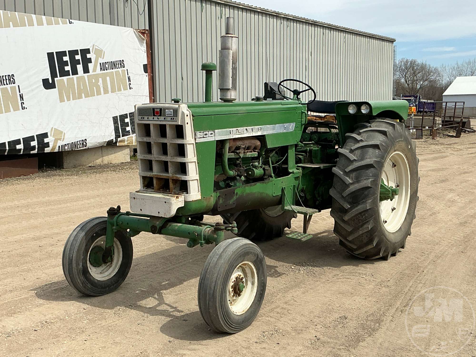 Photo of a 1961 Oliver 1800