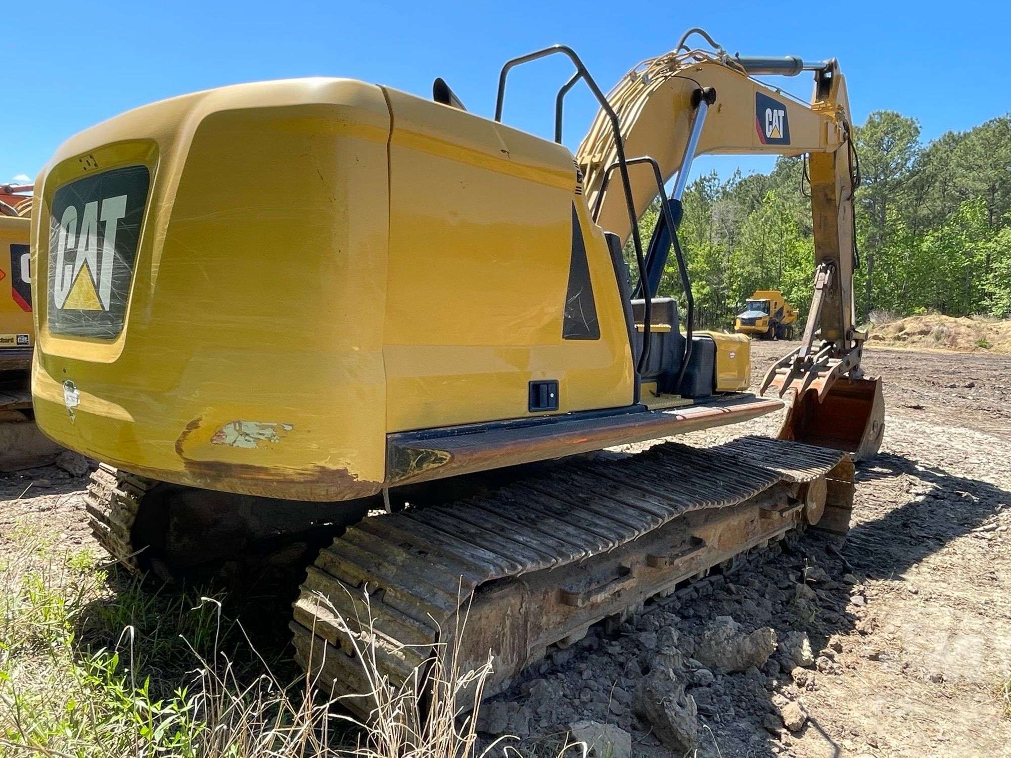 Photo of a 2019 Caterpillar 323