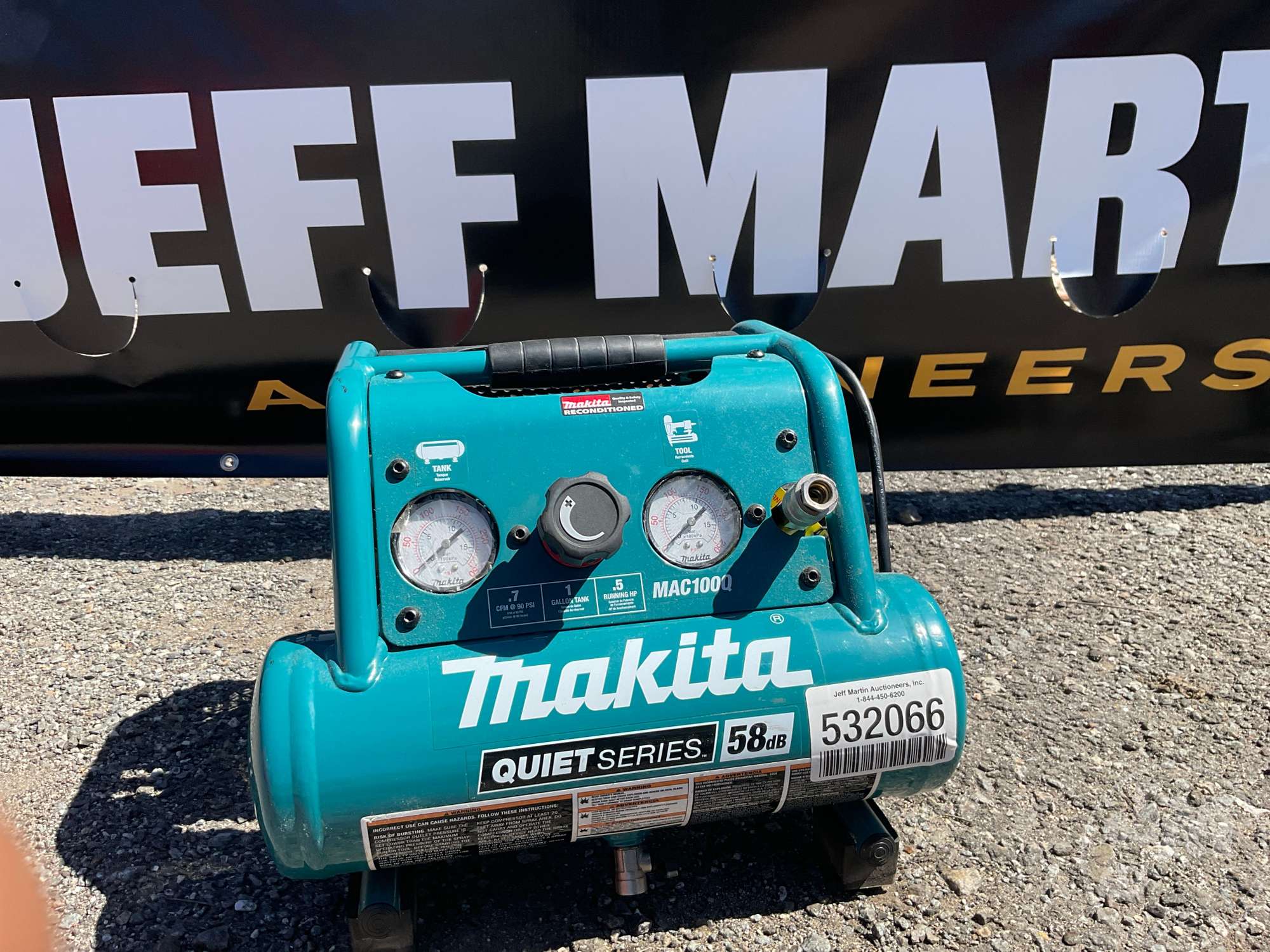 Photo of a  Makita QUIET SERIES 