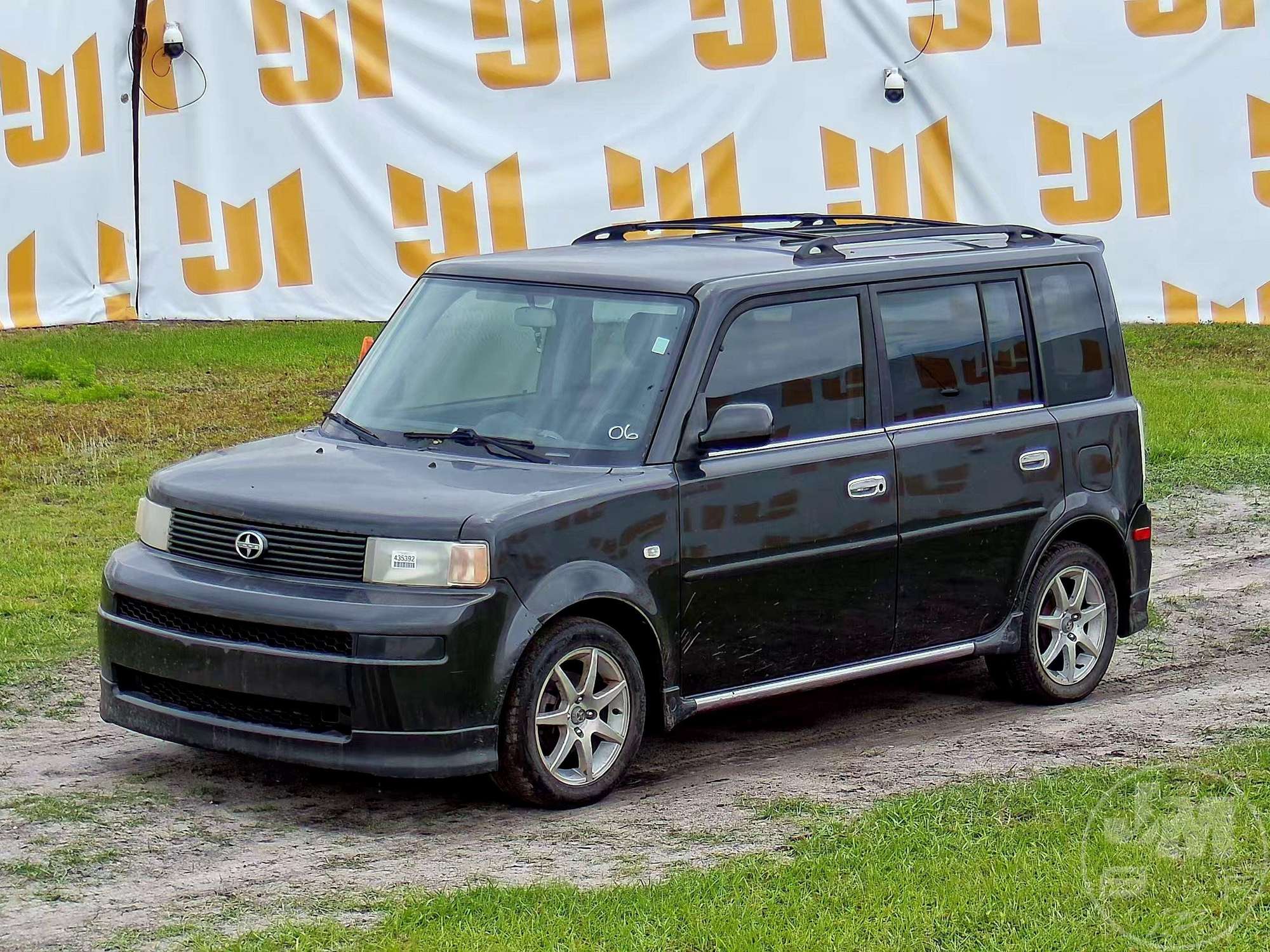 Photo of a 2006 Toyota Scion XB