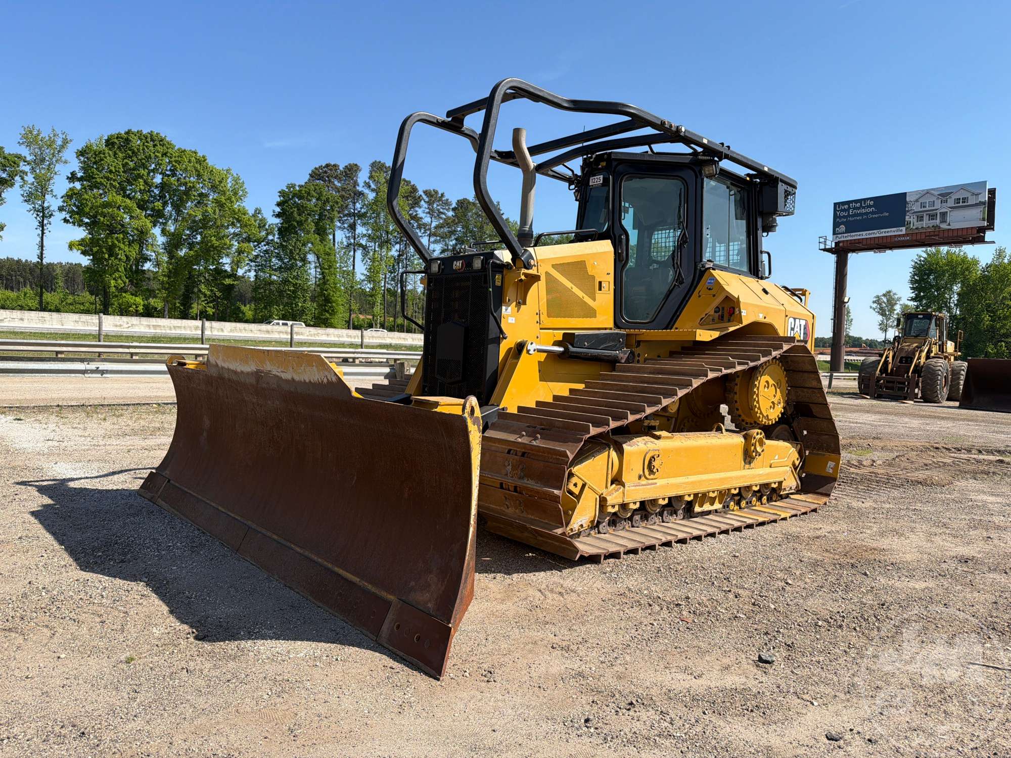 Photo of a 2022 Caterpillar D5 LGP
