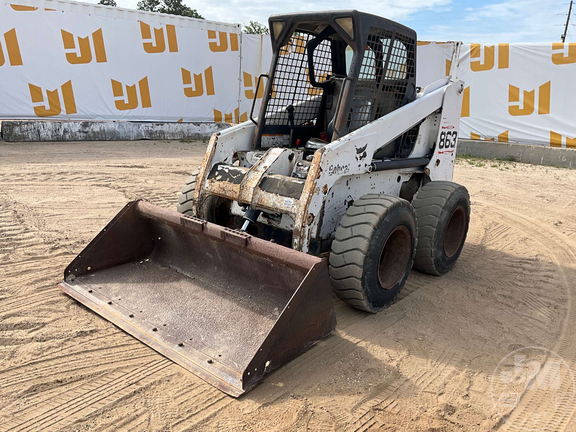 Photo of a 2000 Bobcat 863