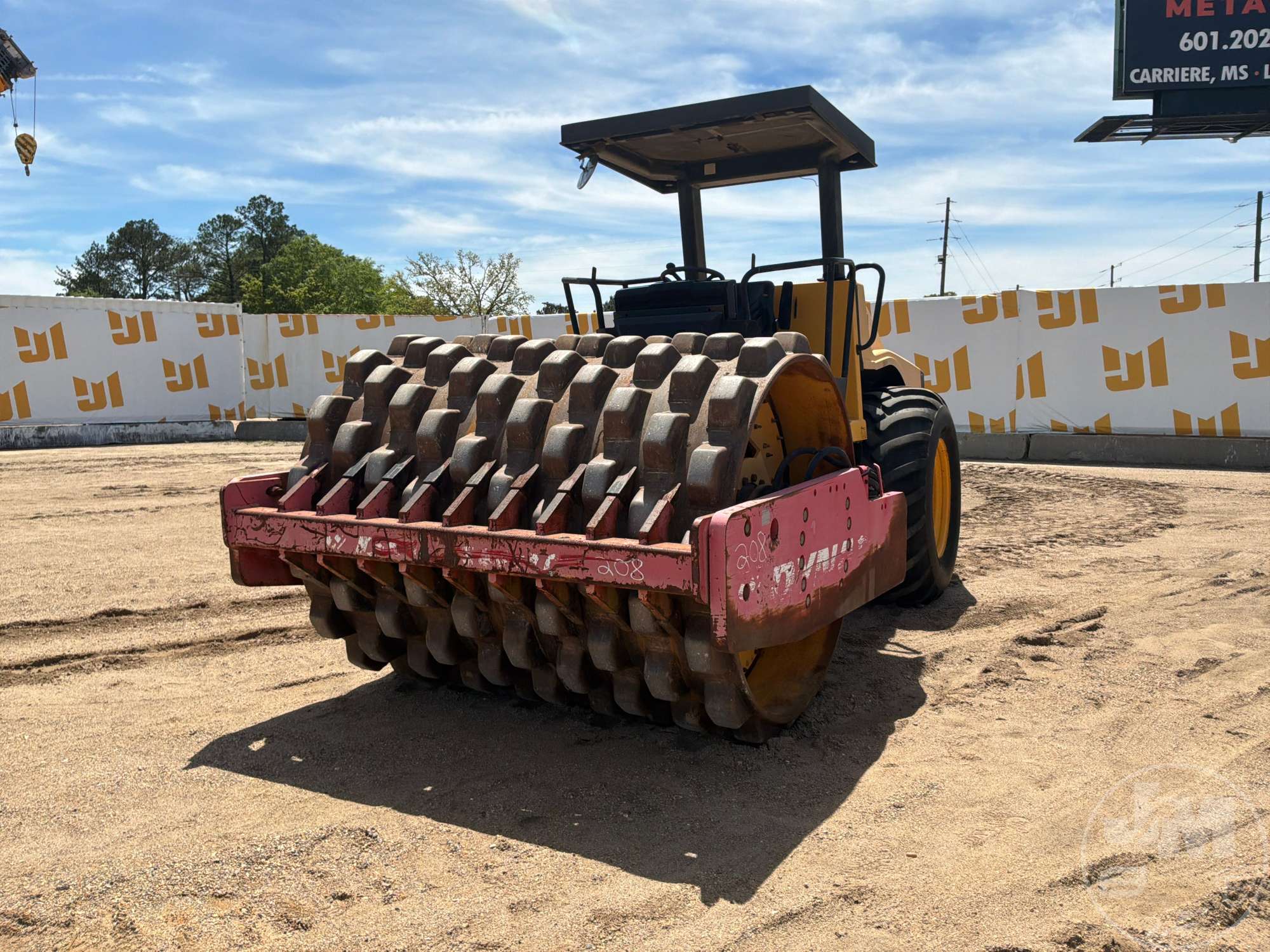 Photo of a 2000 Dynapac CA252