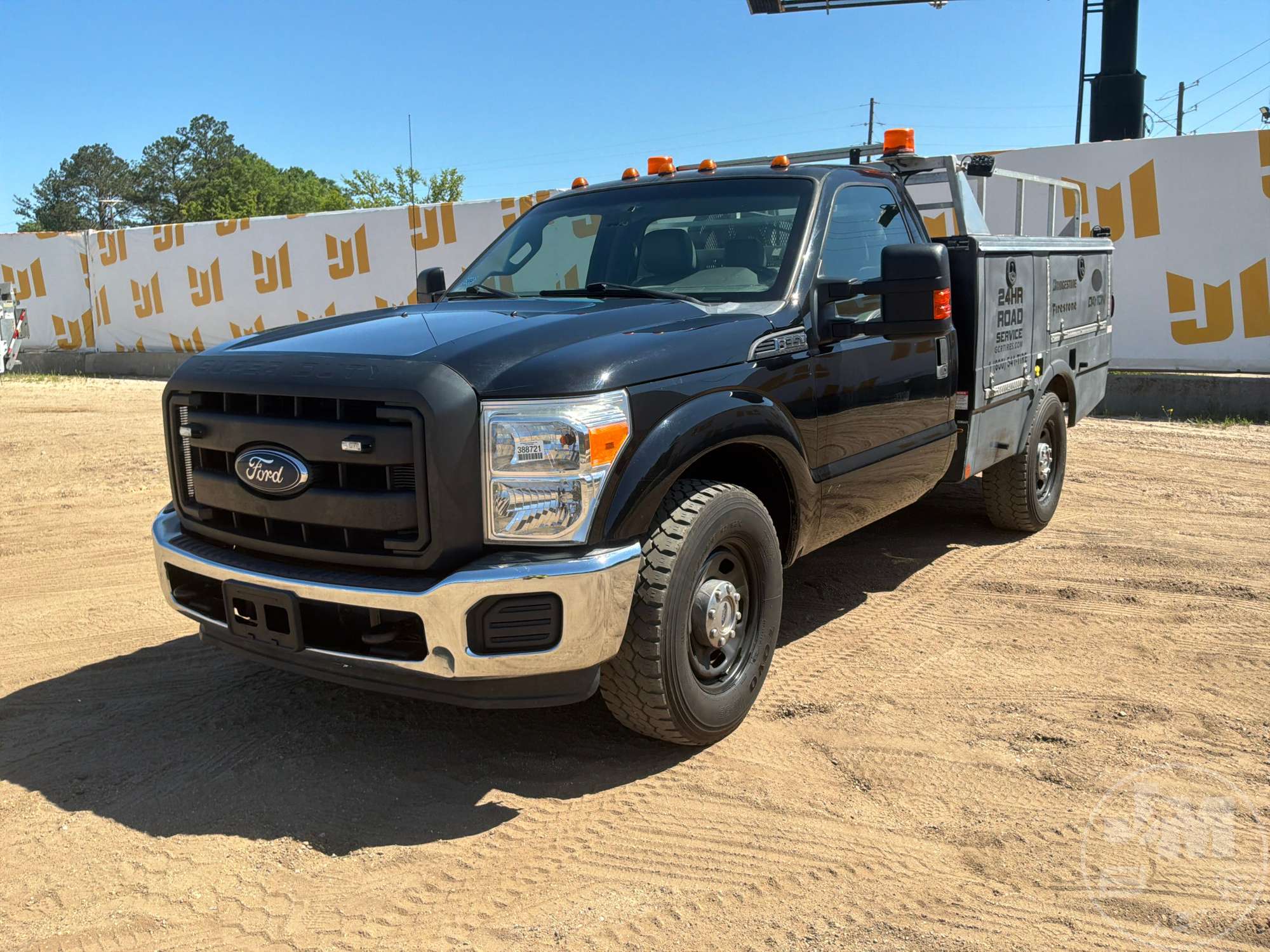 Photo of a 2016 Ford F-350