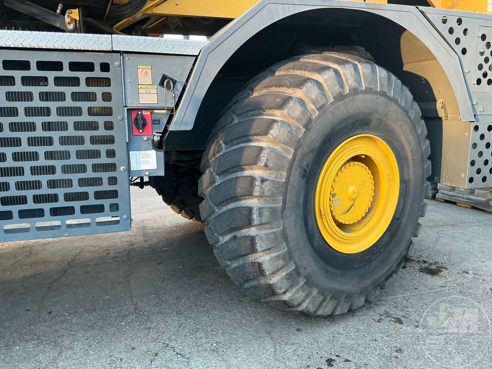 2016 Grove RT890E