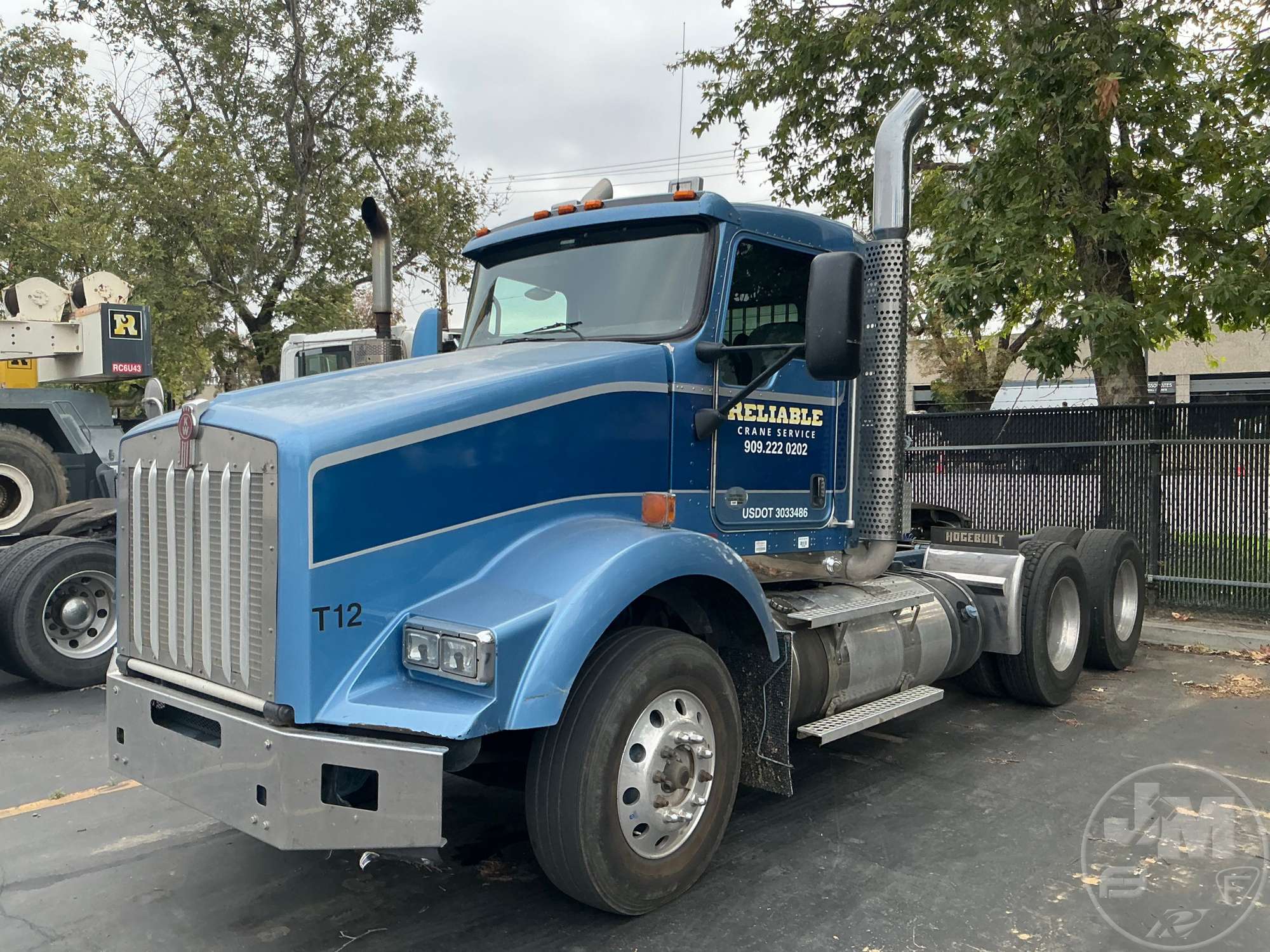 Photo of a 2012 Kenworth T800