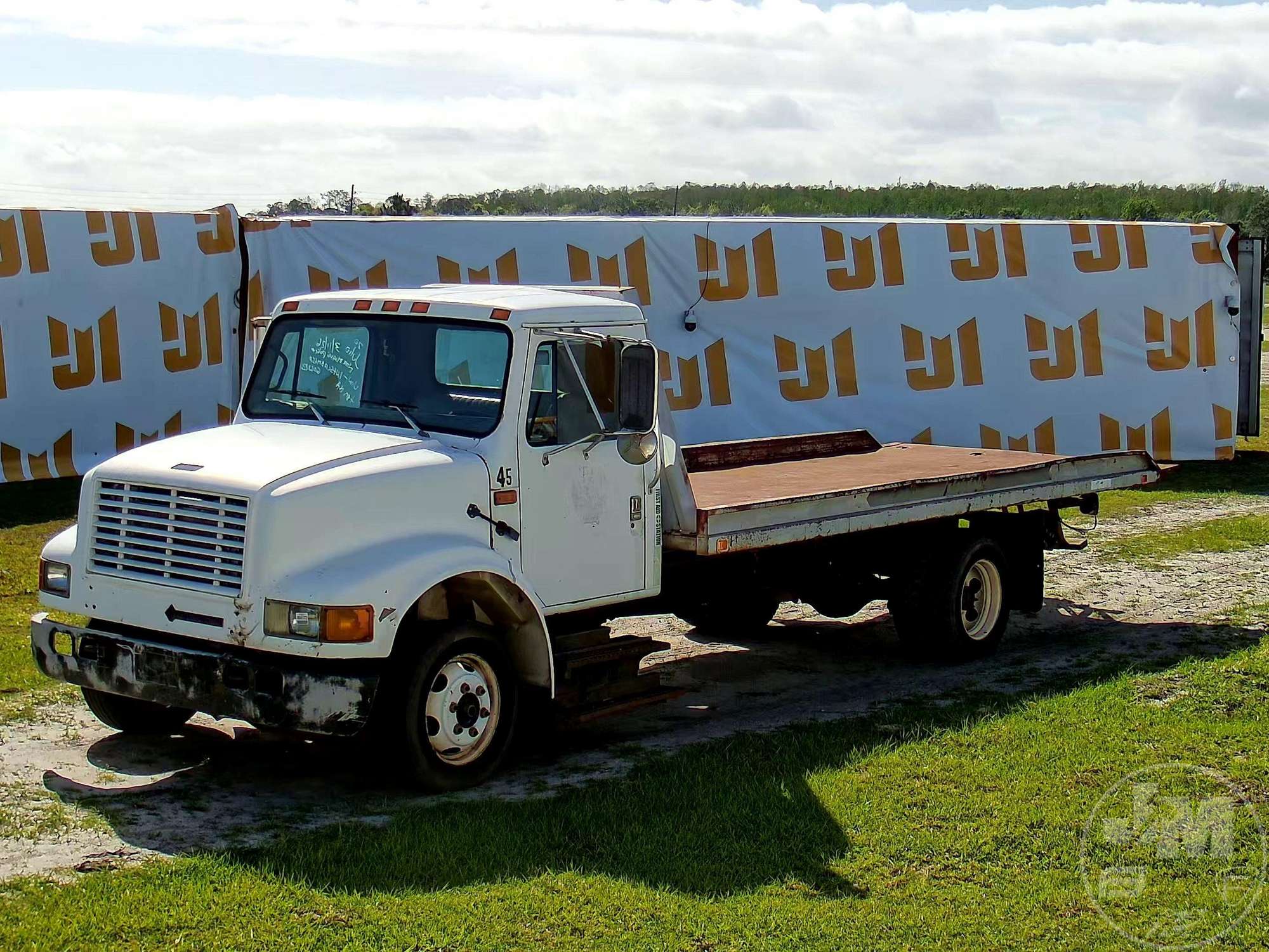 Photo of a 1995 International 4700