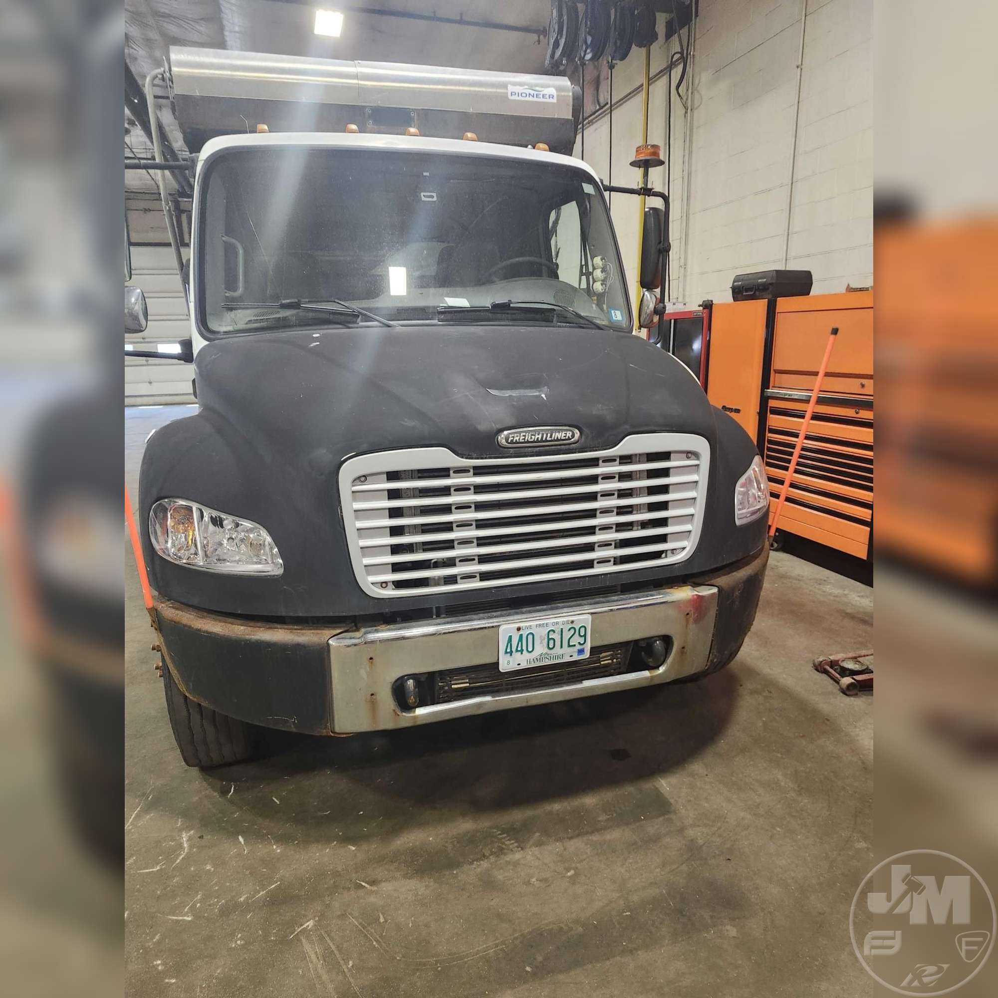 Photo of a 2007 Freightliner M2