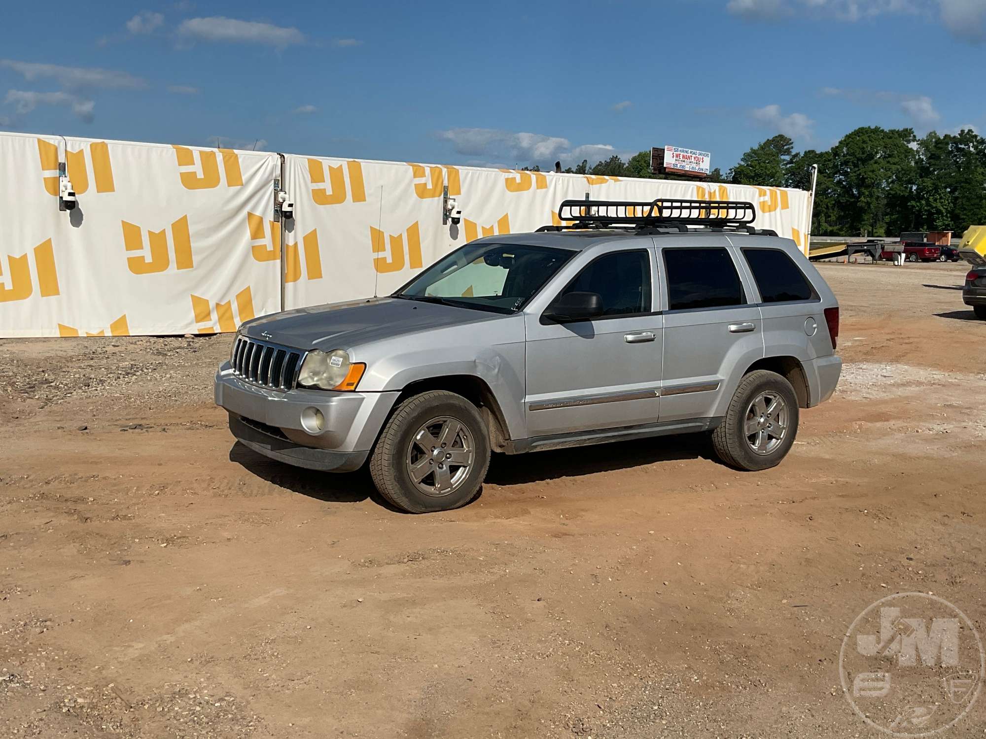 Photo of a 2006 Jeep Grand Cherokee
