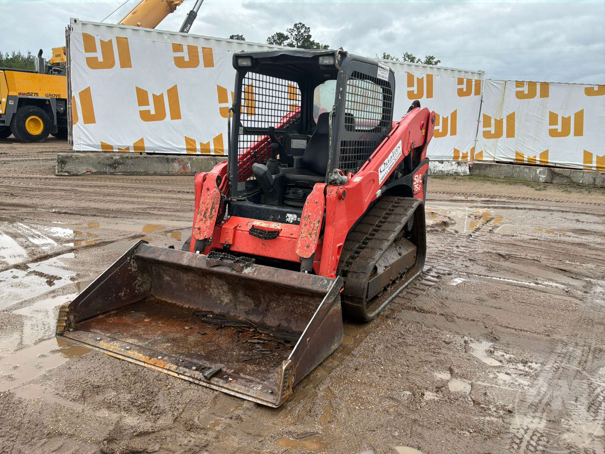 Photo of a  Kubota SVL75-2