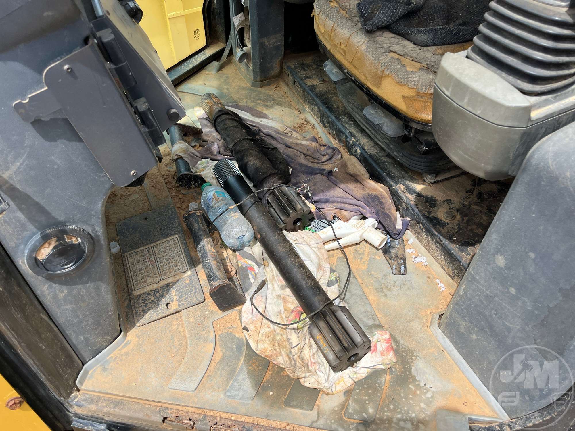 2011 Caterpillar D6K LGP