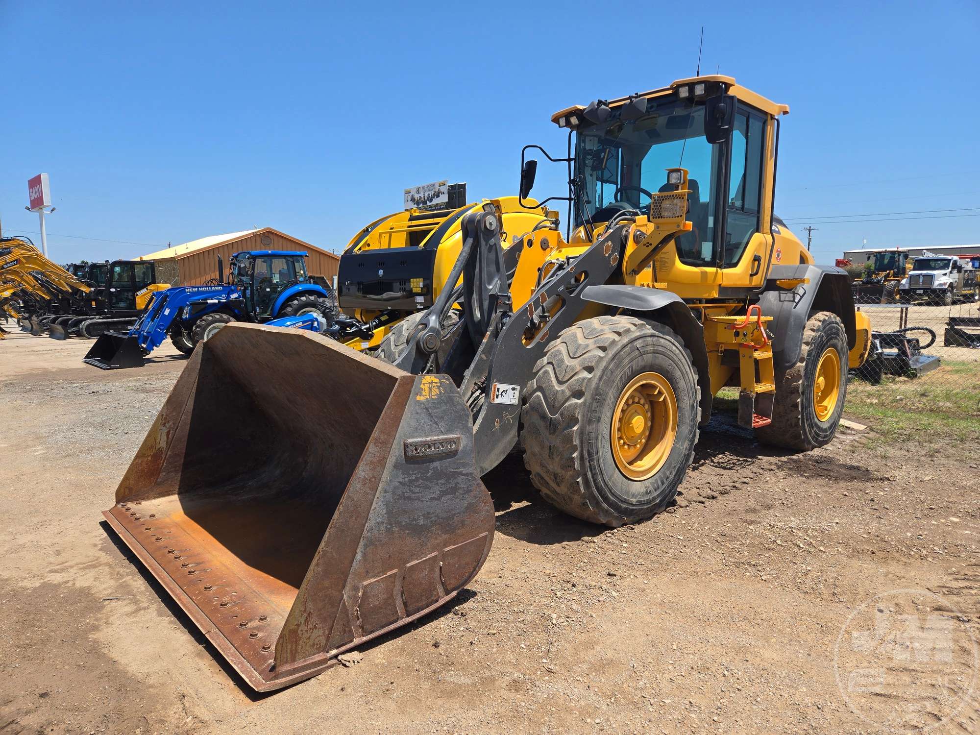 Photo of a 2020 Volvo L70H