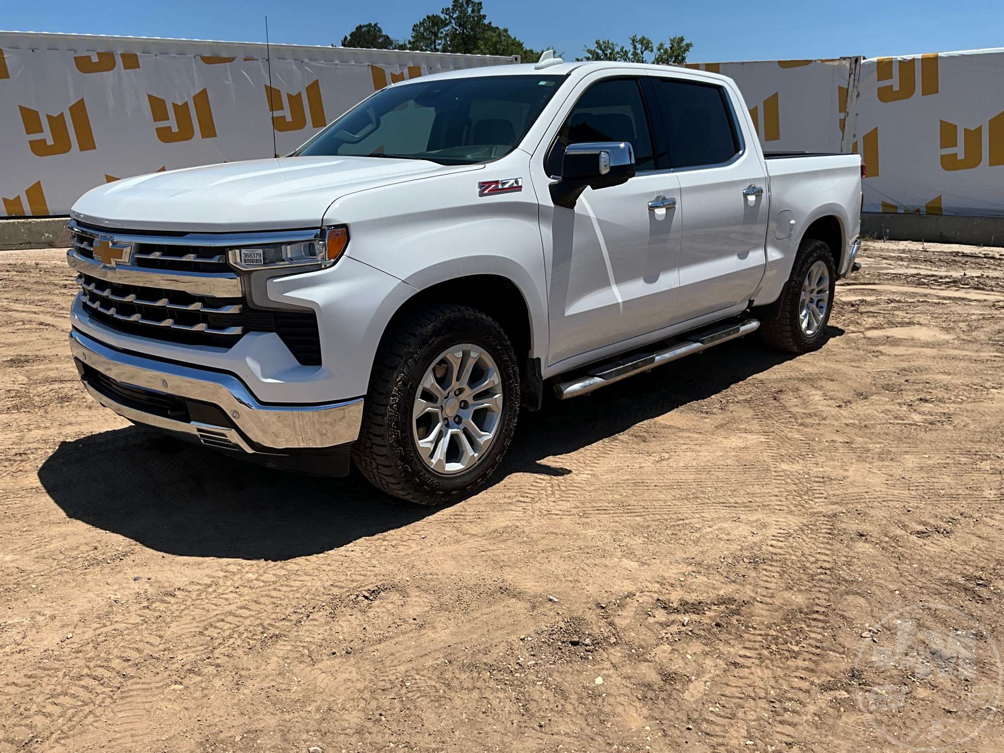 Photo of a 2024 Chevrolet Silverado 1500 Z71