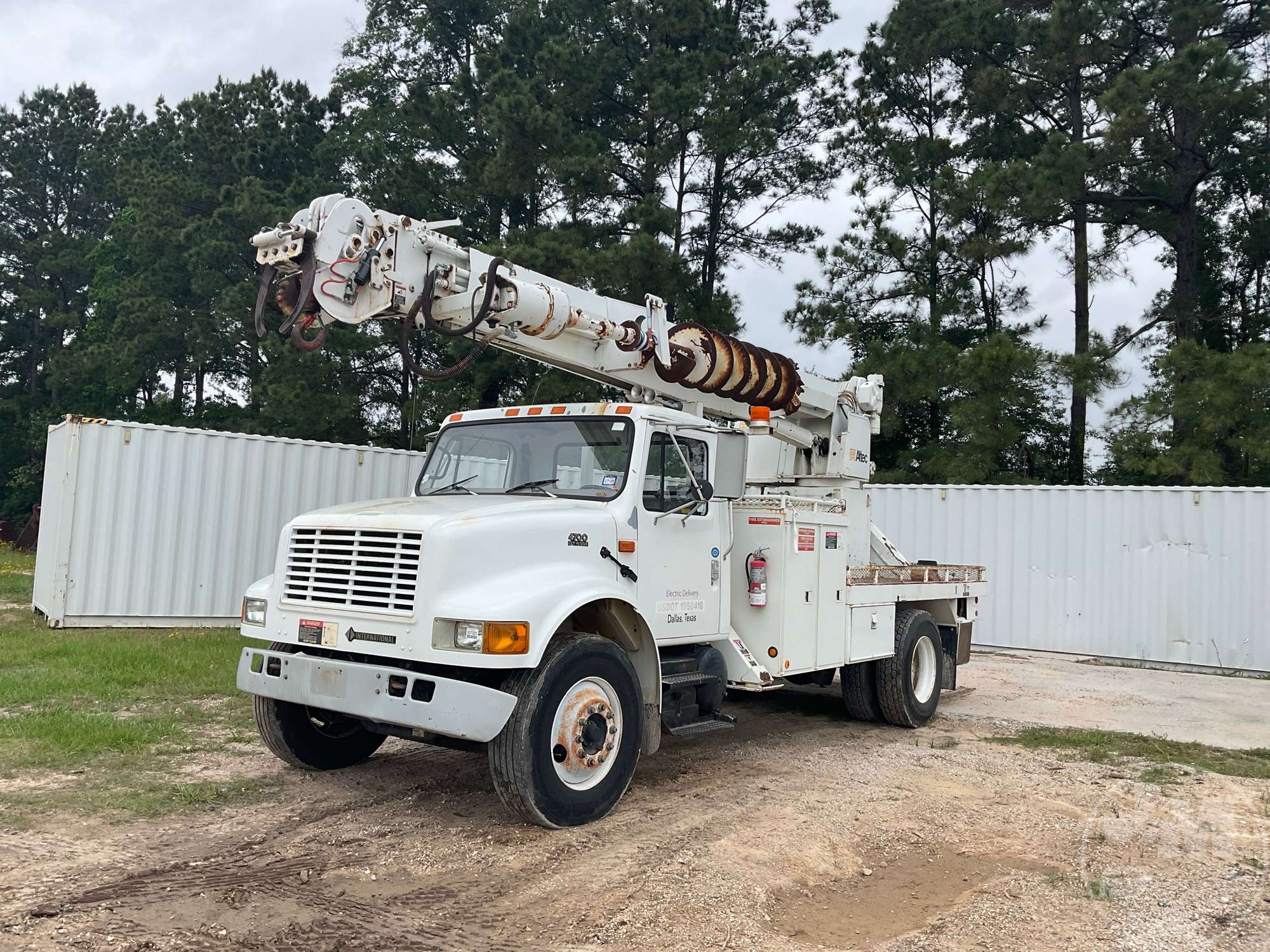 Photo of a 2001 International 4700