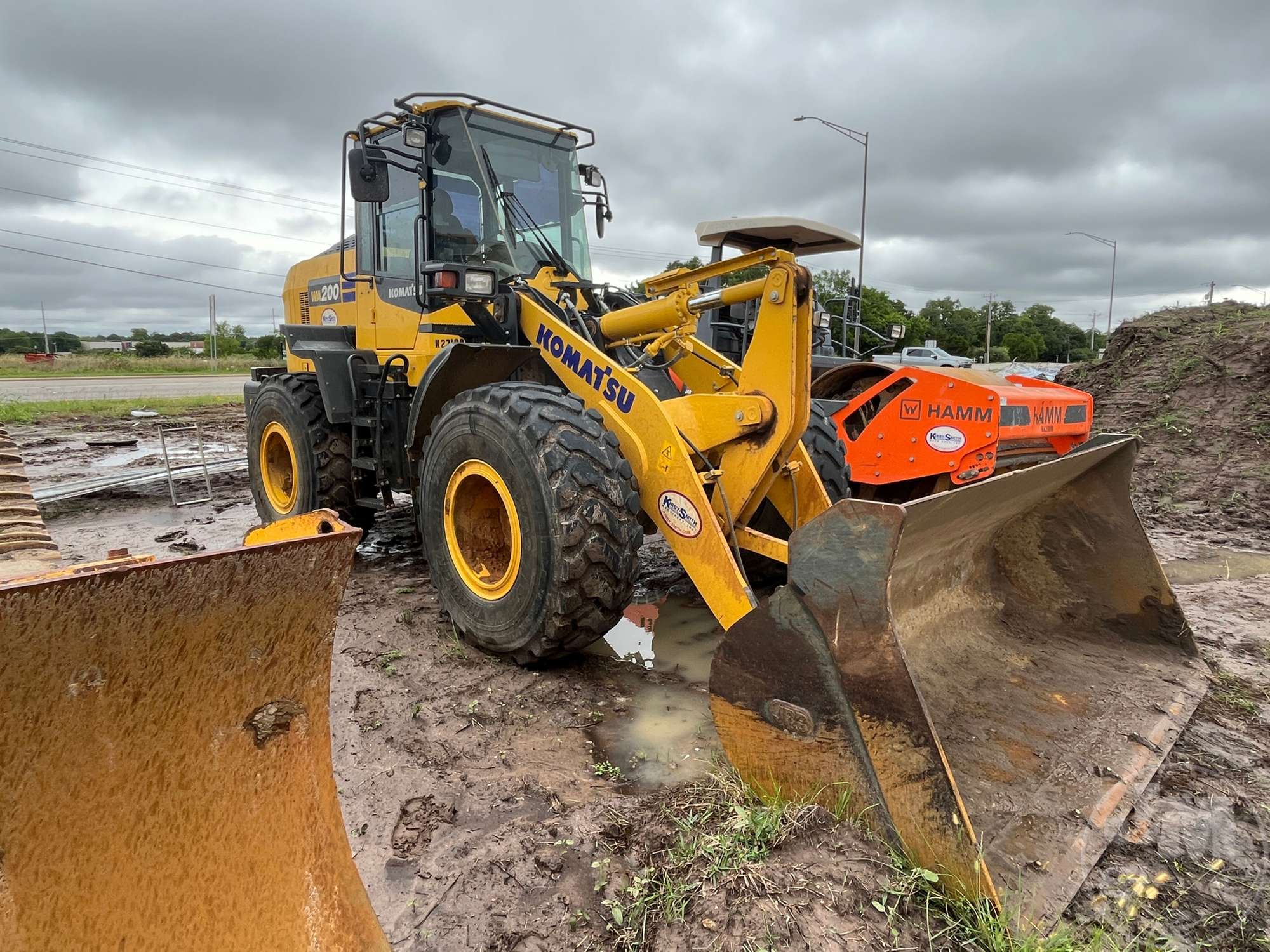 2023 Komatsu WA200-8
