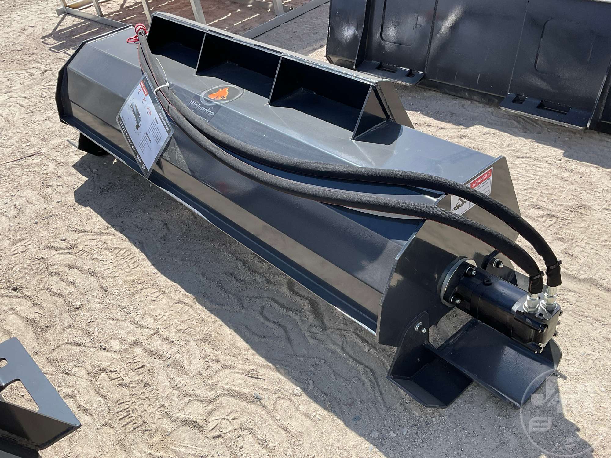 Photo of a 2025 Wolverine TL-12-72W