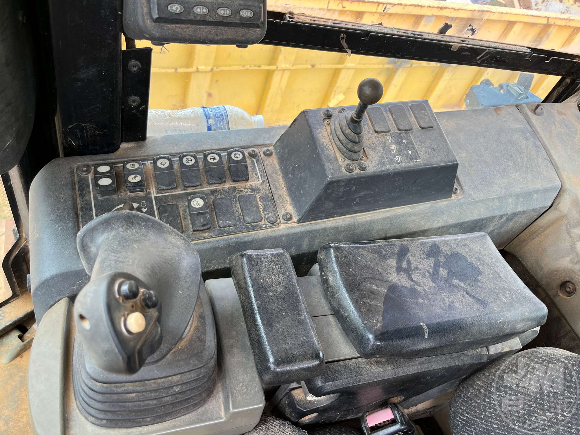 2011 Caterpillar D6K LGP
