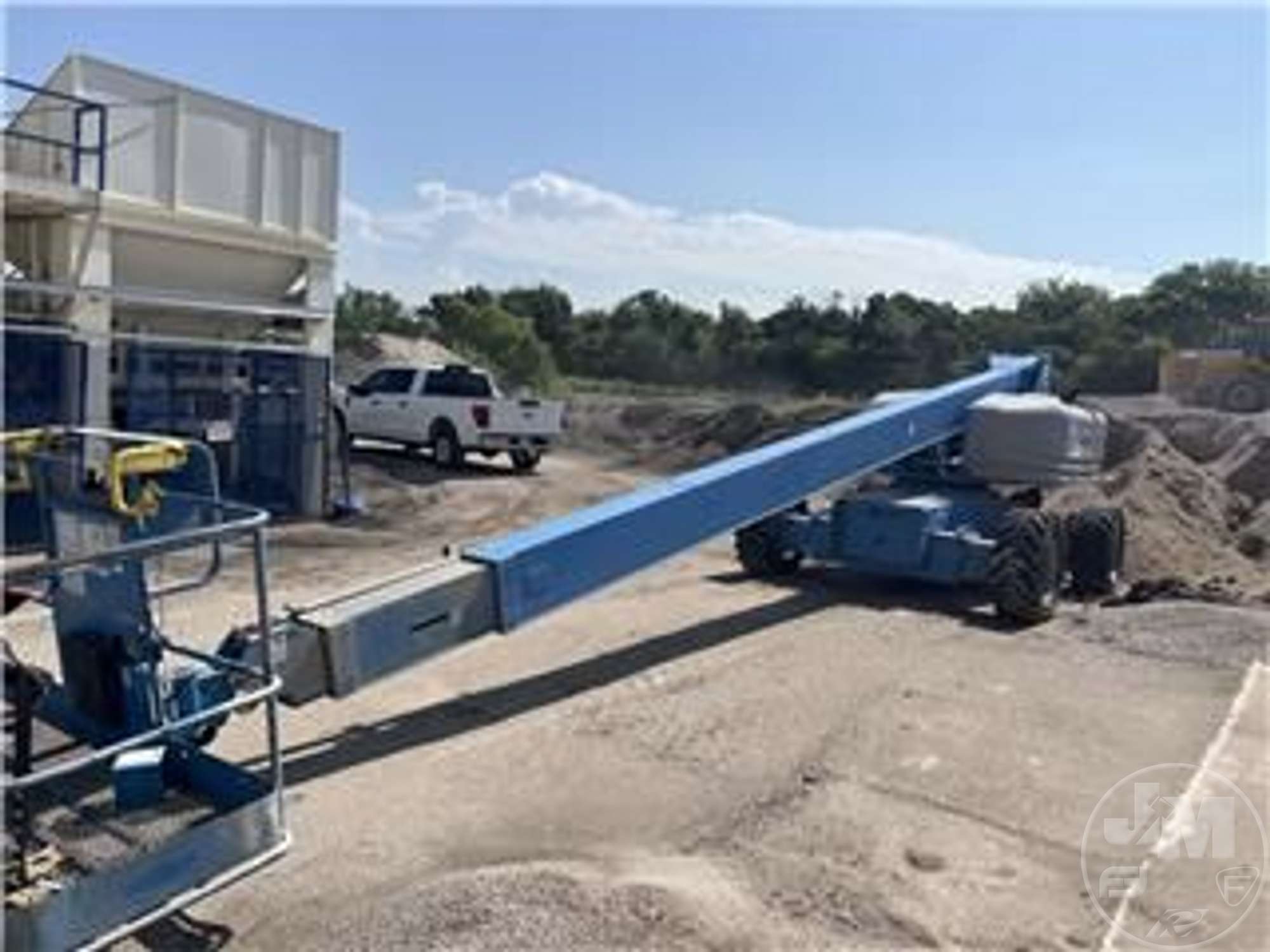 Photo of a 2018 Genie S-80
