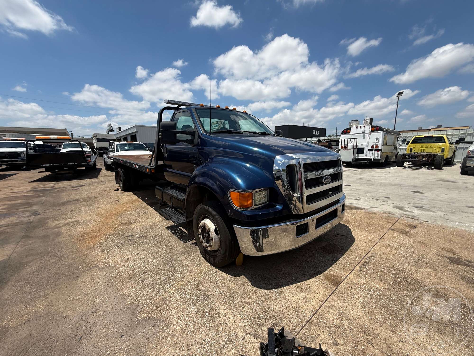 Photo of a 2005 Ford F-650